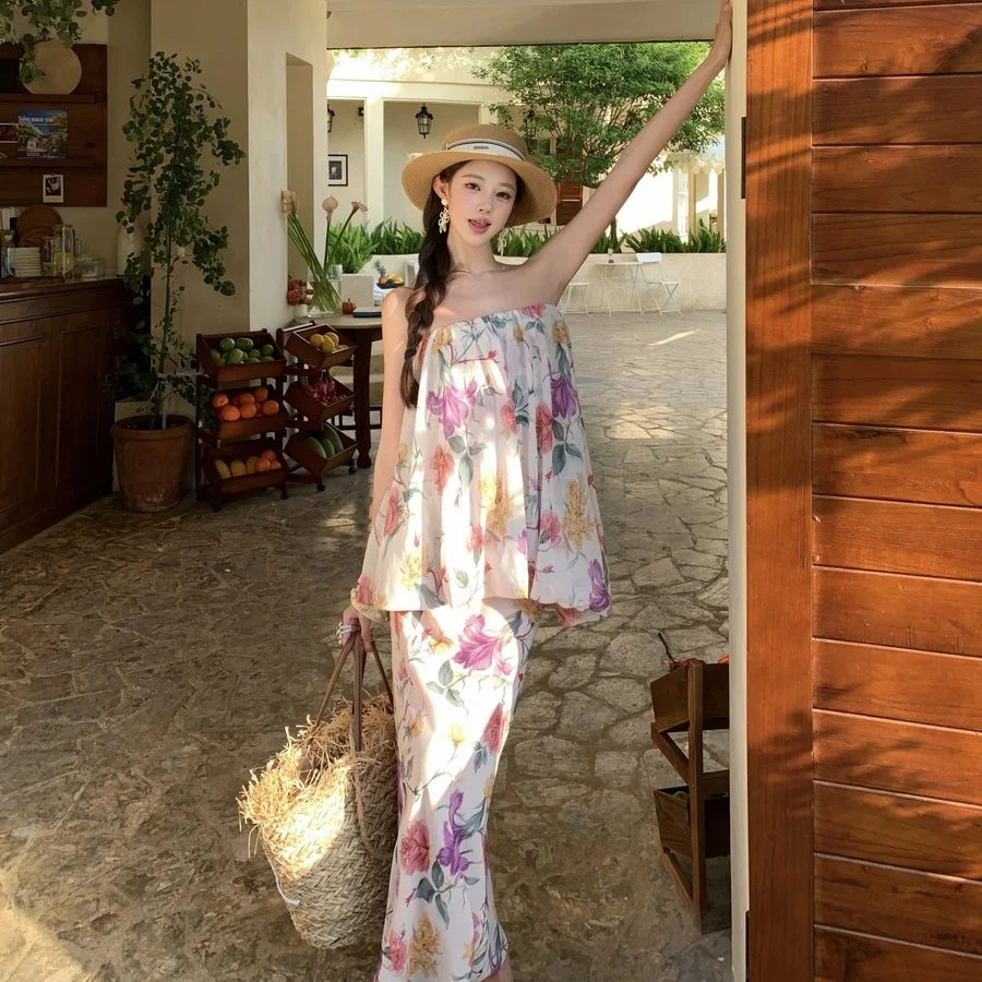 Unique Retro Beautiful Print Maxi Dress Strapless Design Summer Fashion Women's Mid-Length Plant Floral Patterned Gown
Unique Retro Beautiful Print Maxi Dress Strapless Design Summer Fashion Women's Mid-Length Plant Floral Patterned Gown