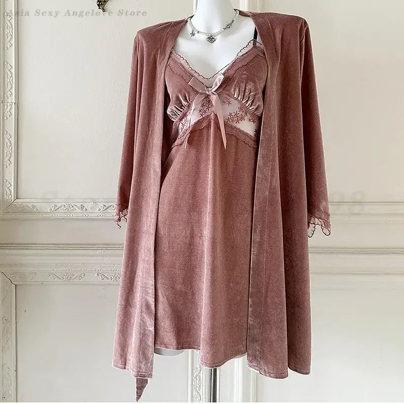 Autumn Winter Velvet Twinset Robe Set Nightgown Female Sexy Lace Nightdress Intimate Lingerie New Homewear Sleepwear Loungewear
Autumn Winter Velvet Twinset Robe Set Nightgown Female Sexy Lace Nightdress Intimate Lingerie New Homewear Sleepwear Loungewear