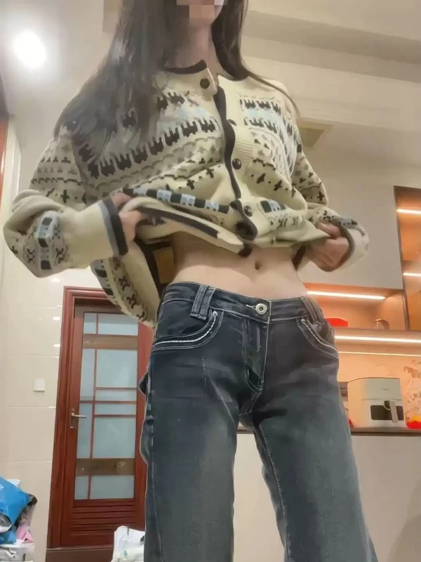 Американский ретро-кардиган в геометрическом стиле, вязаный, свободного кроя, для женщин, осенне-зимний, с узором Fair Isle, из полиэфирного волокна
Американский ретро-кардиган в геометрическом стиле, вязаный, свободного кроя, для женщин, осенне-зимний, с узором Fair Isle, из полиэфирного волокна