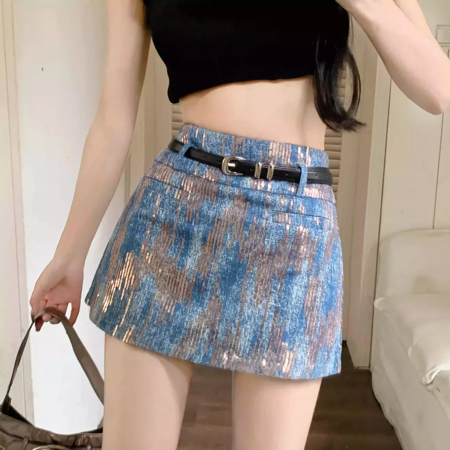 High Waist Gyaru Female Jeans Skirts Y2k Vintage Premium Clothing Trend 2025 Stylish Summer Korean Fashion V Women's Denim Skirt
High Waist Gyaru Female Jeans Skirts Y2k Vintage Premium Clothing Trend 2025 Stylish Summer Korean Fashion V Women's Denim Skirt