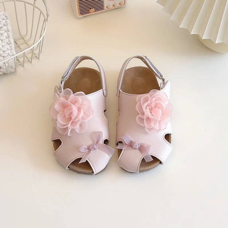 Girls Sandals Summer Toddlers Versatile Kids Party Shoes Fashion Princess Wedding Dress Children Causal Flat Sandals Chic Flower
Girls Sandals Summer Toddlers Versatile Kids Party Shoes Fashion Princess Wedding Dress Children Causal Flat Sandals Chic Flower