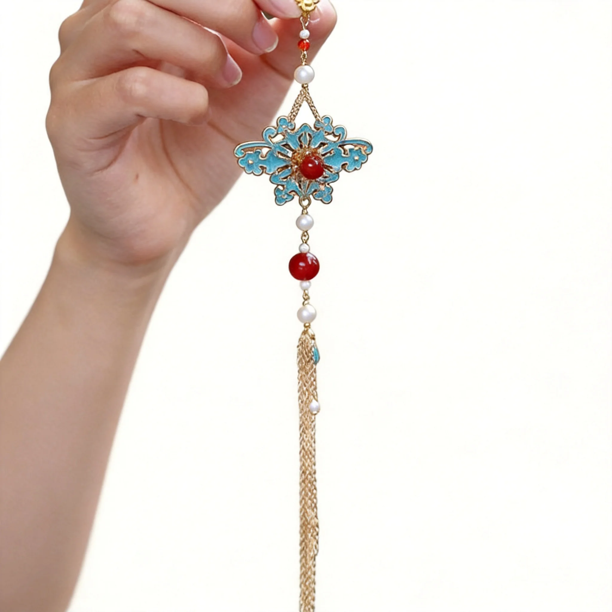 Chinese Style Auspicious Enamel Butterfly Brooch Imitation Pearl Long Tassel Cheongsam Pendant Retro New Chinese Lucky Blessing
Chinese Style Auspicious Enamel Butterfly Brooch Imitation Pearl Long Tassel Cheongsam Pendant Retro New Chinese Lucky Blessing