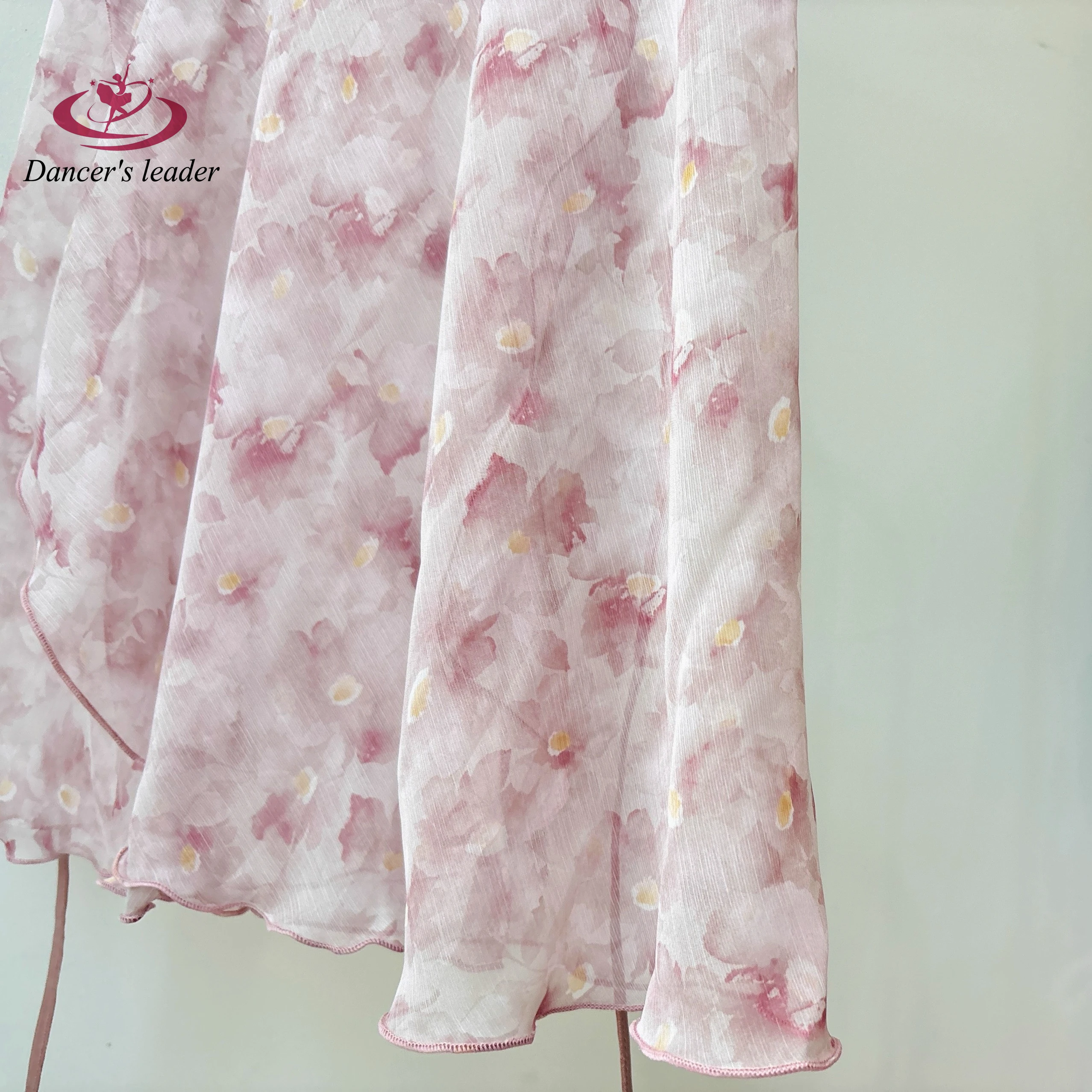 Женская балетная юбка, цветопередача Душа, комбинезон для взрослых, изображение мини-юбки для балета для девочек
Женская балетная юбка, цветопередача Душа, комбинезон для взрослых, изображение мини-юбки для балета для девочек