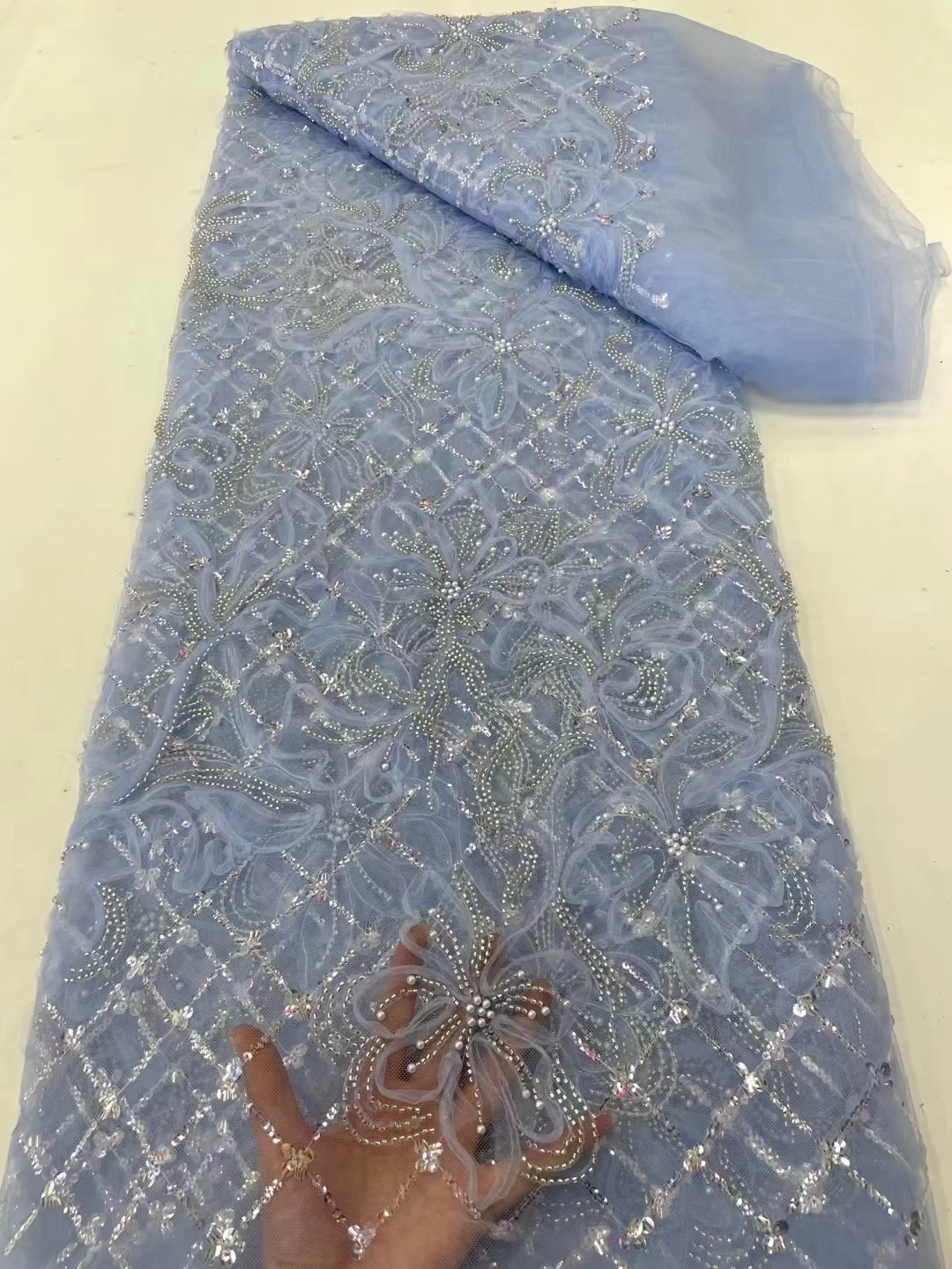 2023 Fashion Hand Made Beaded French Lace Fabric Sequins African Tulle Lace Fabric Nigerian Lace Fabric For Party Dress LCD23126
2023 Fashion Hand Made Beaded French Lace Fabric Sequins African Tulle Lace Fabric Nigerian Lace Fabric For Party Dress LCD23126