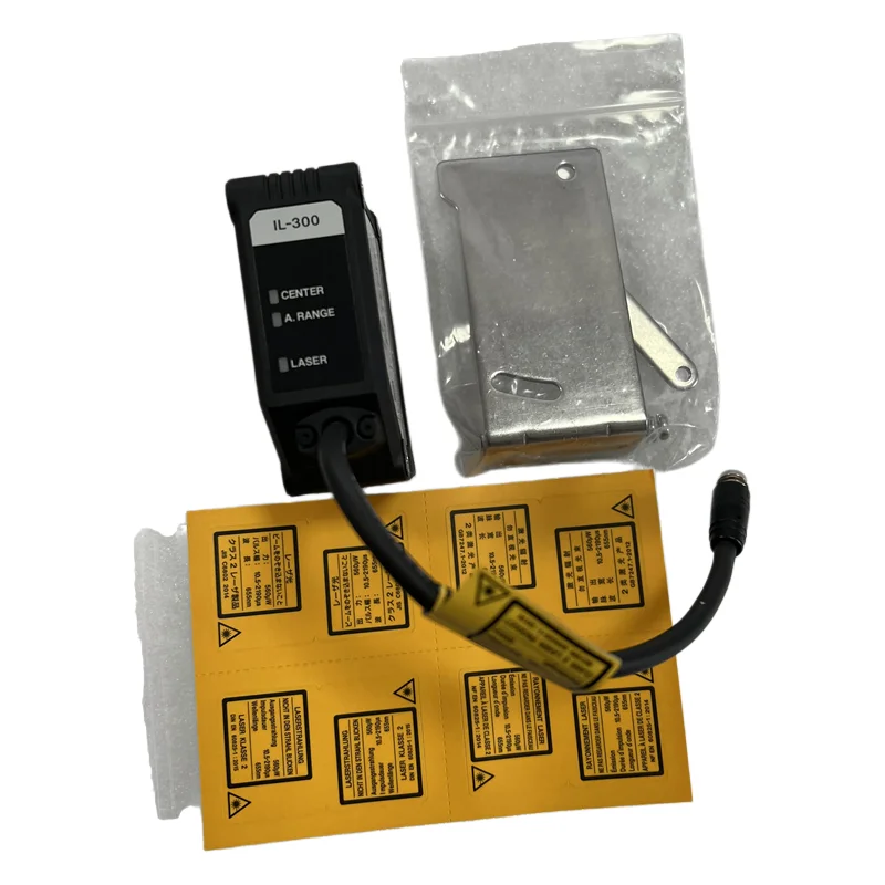 KEYENCE IL-300 IL-030 IL-S100 IL-065 IL-S025 CMOS Laser Displacement Sensor Probe Used for Tool Displacement Monitoring in Stock
KEYENCE IL-300 IL-030 IL-S100 IL-065 IL-S025 CMOS Laser Displacement Sensor Probe Used for Tool Displacement Monitoring in Stock