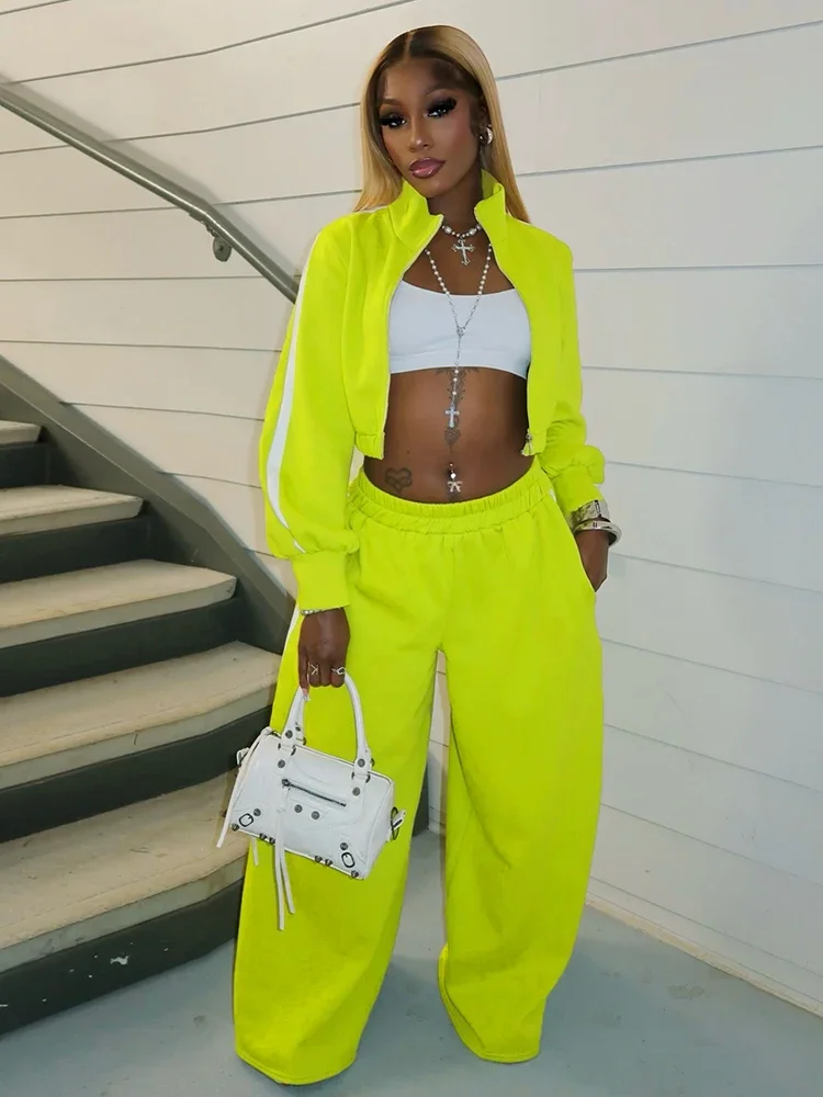 EOENKKY осенний тренд, комплект из 2 предметов, женский спортивный костюм, спортивная повседневная куртка на молнии + прямые брюки, одинаковые уличные повседневные простые наряды
EOENKKY осенний тренд, комплект из 2 предметов, женский спортивный костюм, спортивная повседневная куртка на молнии + прямые брюки, одинаковые уличные повседневные простые наряды