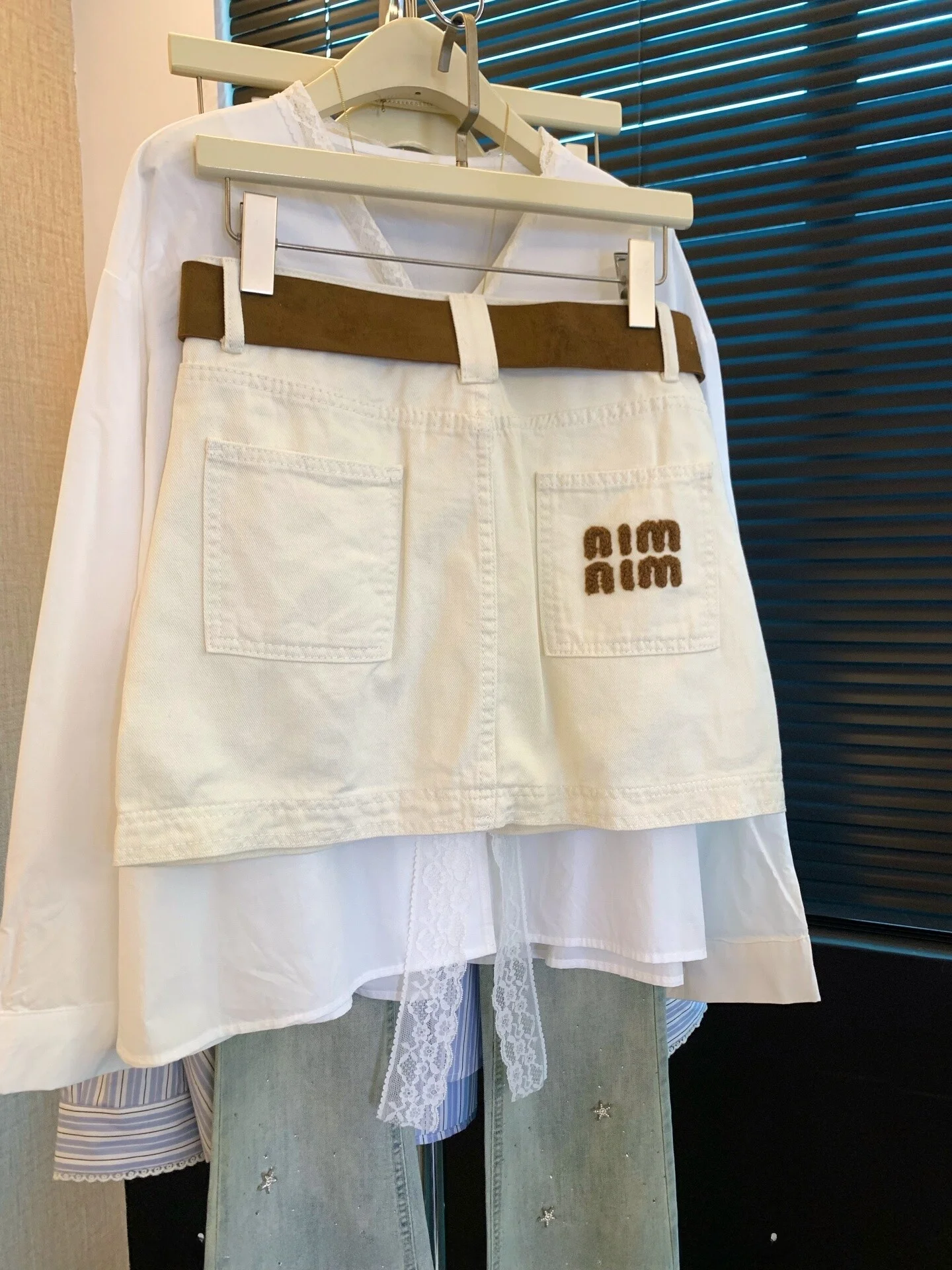 Korean Style High Waist A-Line Skirt Women's Denim Pockets Sexy Short Skirts Summer New Slimming Half-length Skirts
Korean Style High Waist A-Line Skirt Women's Denim Pockets Sexy Short Skirts Summer New Slimming Half-length Skirts