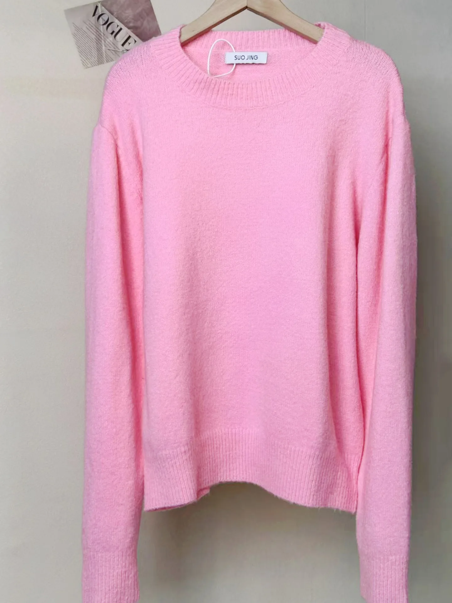 Осенний новый мягкий шерстяной вязаный свитер Long Sve round Ne, свободный утягивающий женский топ, теплый выделяющий Sle
Осенний новый мягкий шерстяной вязаный свитер Long Sve round Ne, свободный утягивающий женский топ, теплый выделяющий Sle