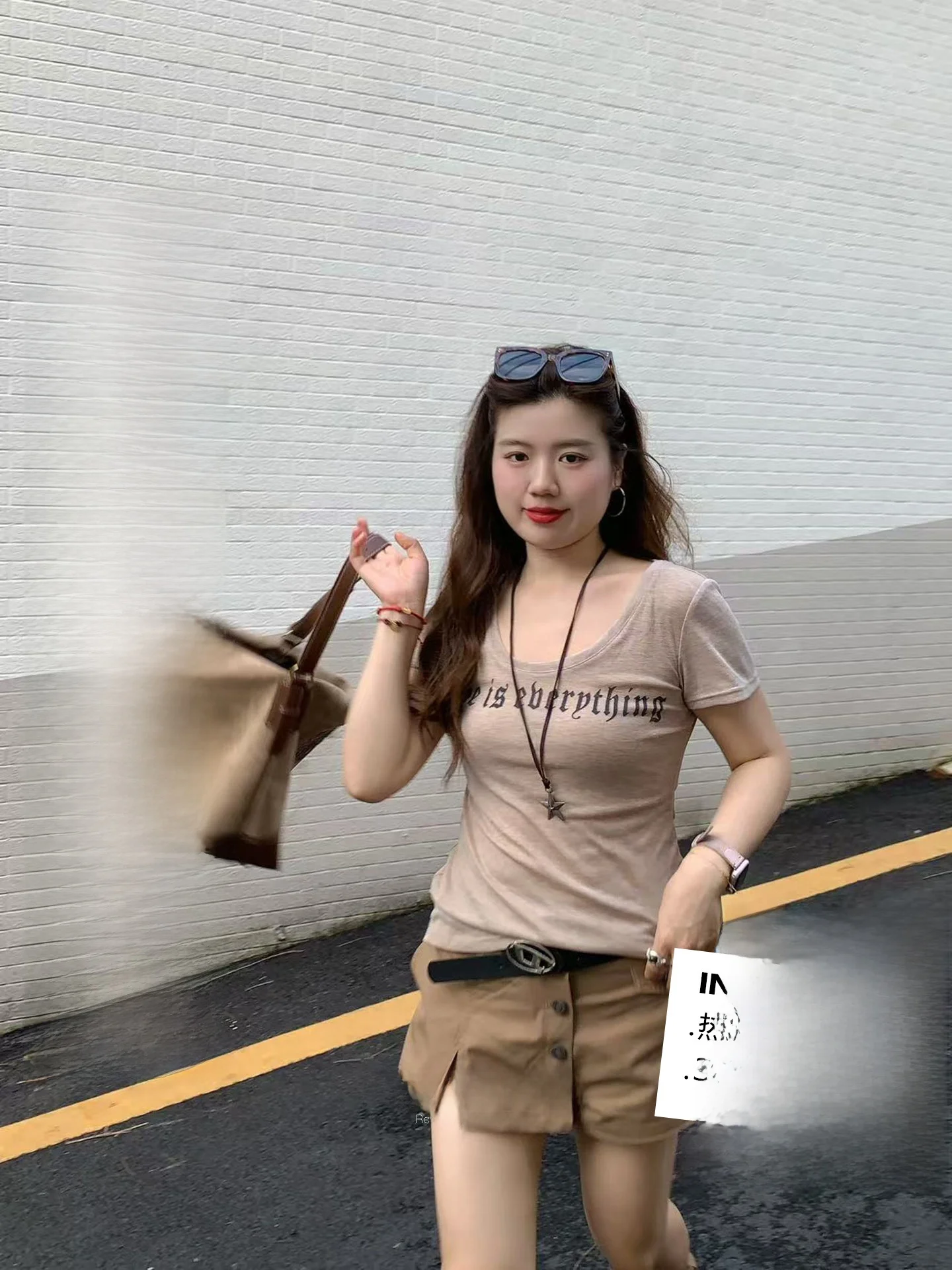 Женские джинсы Mimi большого размера, ретро-стиль, цвета хаки, с высокой талией, прямые, летние, модные, для уличной моды, хит продаж
Женские джинсы Mimi большого размера, ретро-стиль, цвета хаки, с высокой талией, прямые, летние, модные, для уличной моды, хит продаж