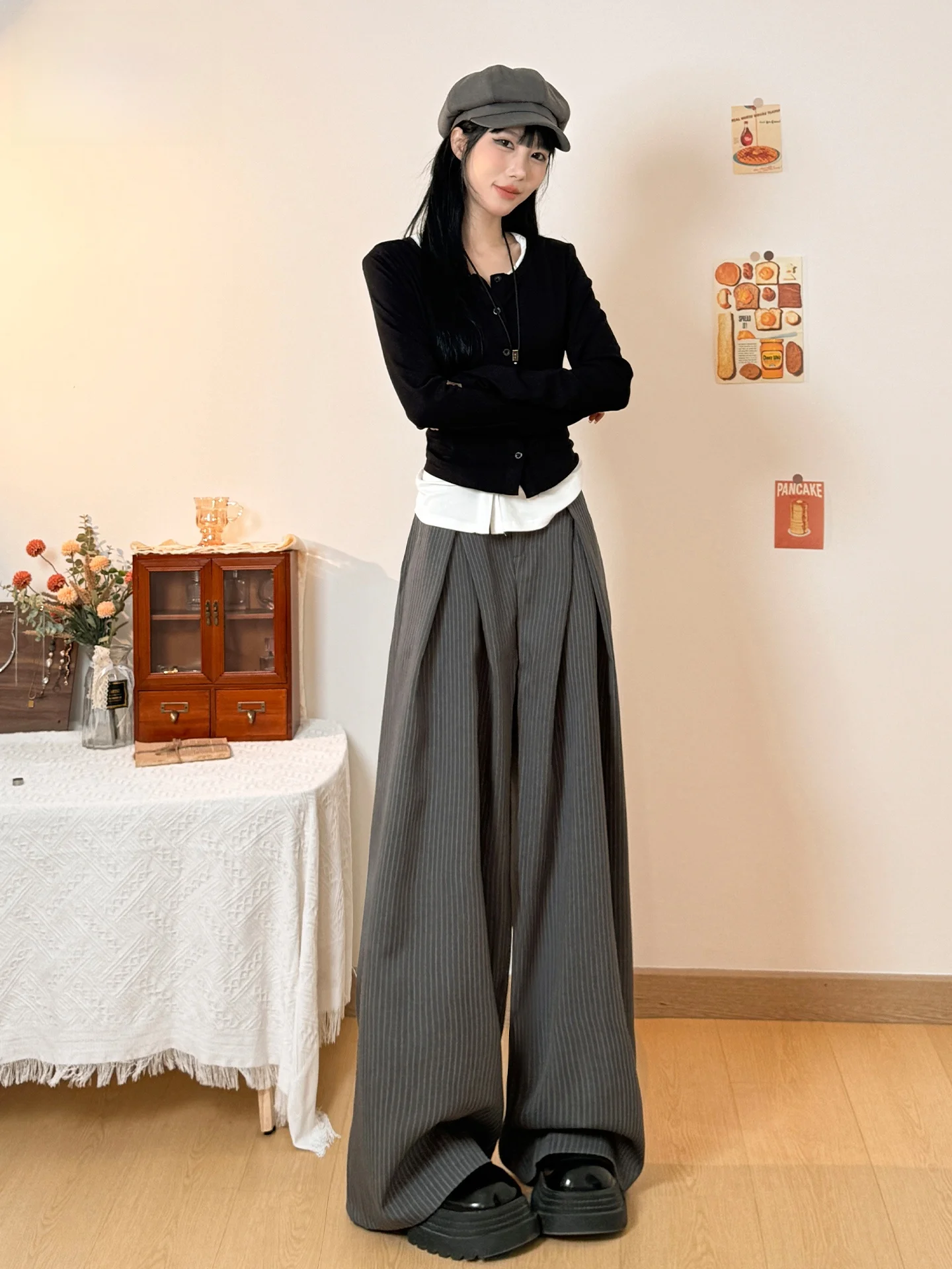 Gray Wide Leg Casual Pants Women's Summer New Loose Slimming Drapey Suit Pants High Waist Striped Straight Leg Trousers
Gray Wide Leg Casual Pants Women's Summer New Loose Slimming Drapey Suit Pants High Waist Striped Straight Leg Trousers
