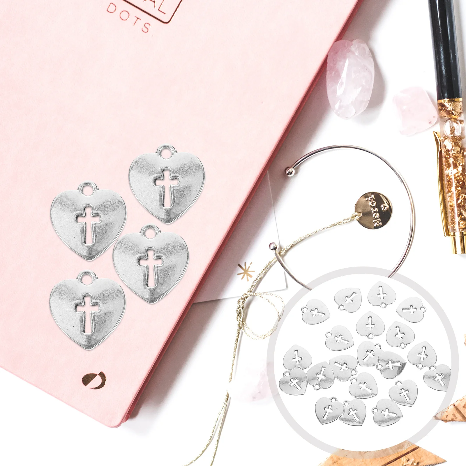 40Pcs Heart Pendant Zinc Alloy Charms DIY Necklace Making Bag Keychain Craft Decorations Heart Pendant Necklaces Pendants
40Pcs Heart Pendant Zinc Alloy Charms DIY Necklace Making Bag Keychain Craft Decorations Heart Pendant Necklaces Pendants