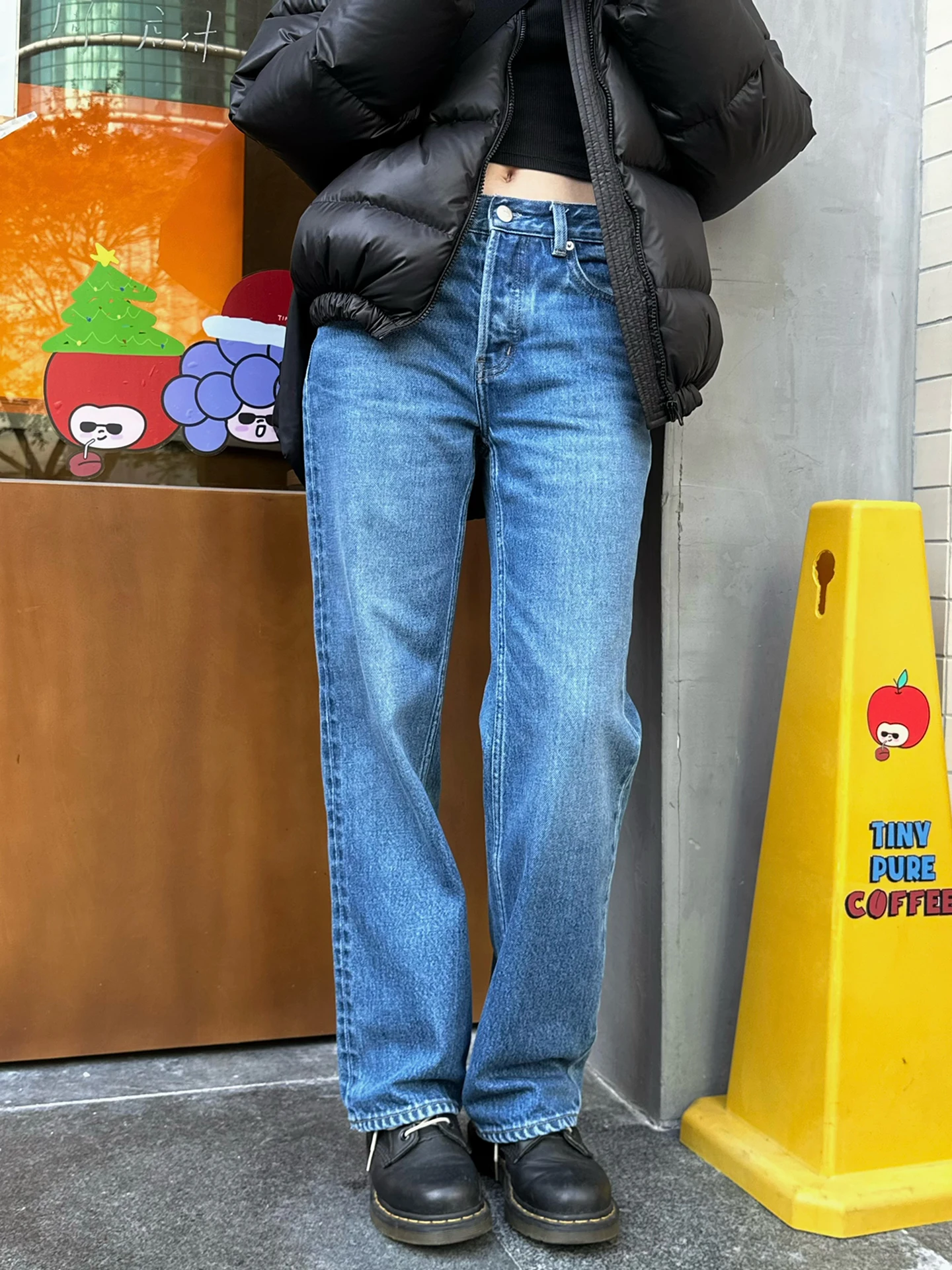 Классические джинсы с высокой талией и прямыми штанинами из хлопка Lenzing, женские повседневные прямые леггинсы SpenPa, средней мягкости, на все сезоны
Классические джинсы с высокой талией и прямыми штанинами из хлопка Lenzing, женские повседневные прямые леггинсы SpenPa, средней мягкости, на все сезоны