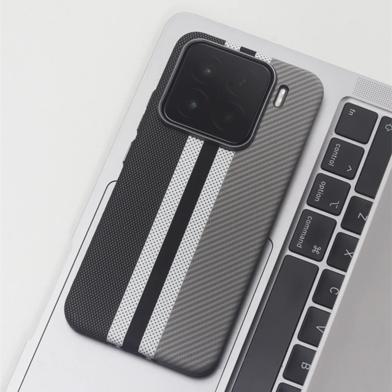 Luxury Alloy Lens MagSafe Phone Case for Xiaomi Mi 15 Pro Mi 15Ultra Ultrathin Carbon Fibre Texture Wireless Charging Hard Cover
Luxury Alloy Lens MagSafe Phone Case for Xiaomi Mi 15 Pro Mi 15Ultra Ultrathin Carbon Fibre Texture Wireless Charging Hard Cover