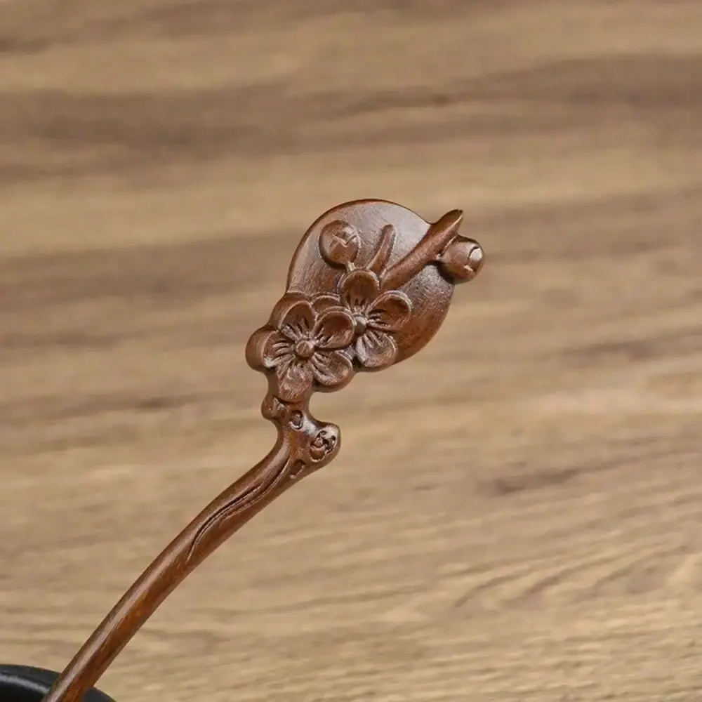 1pc Golden Sandalwood Hairpin, Wooden Carving Hairpin, Hanfu Headwear, Wooden Hairpin, Coiled Hairpin
1pc Golden Sandalwood Hairpin, Wooden Carving Hairpin, Hanfu Headwear, Wooden Hairpin, Coiled Hairpin