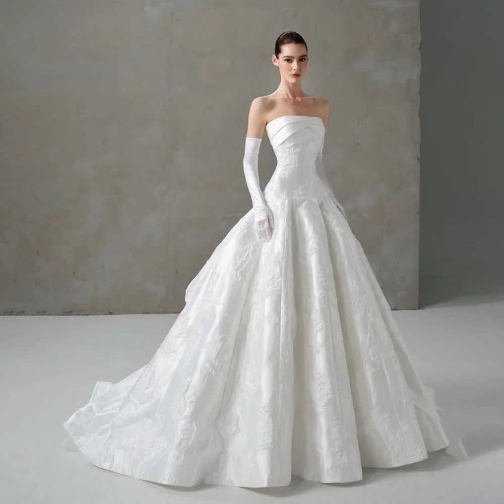 Customized A-Line Satin Criss-cross Flowers Pleated Court Weeding Dresses Strapless Sleeveless Sweep Length Quinceanera Dresses
Customized A-Line Satin Criss-cross Flowers Pleated Court Weeding Dresses Strapless Sleeveless Sweep Length Quinceanera Dresses