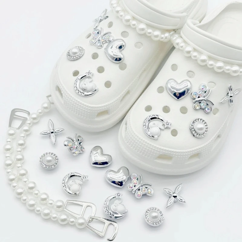 12PCS Fashion Shoe Charms Set Accessories Hole Shoe Buckle Silver Diamond Butterfly Pearl Chain DIY 3D Shoes Decorations
12PCS Fashion Shoe Charms Set Accessories Hole Shoe Buckle Silver Diamond Butterfly Pearl Chain DIY 3D Shoes Decorations