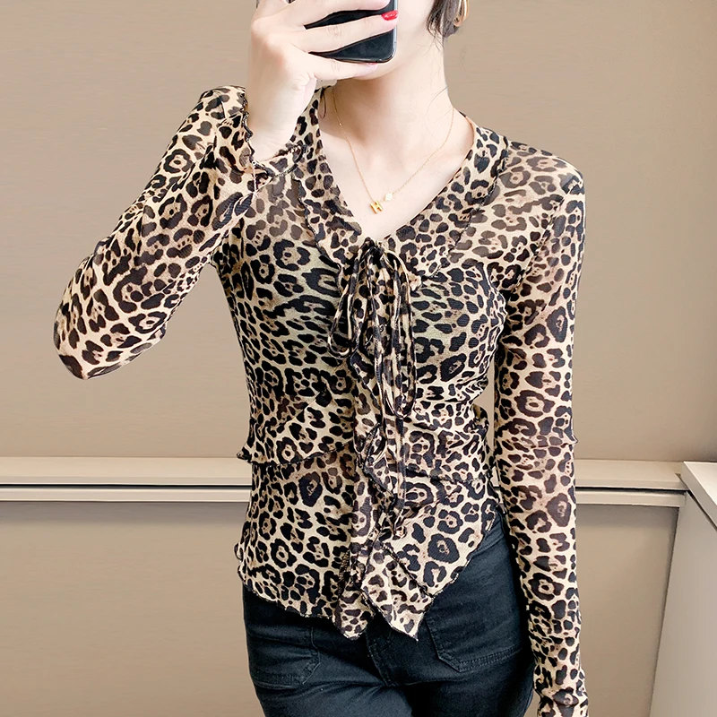 2025,New,Spring,Korean,Style,Thin,T-Shirt,Chic,Sexy,V-Neck,Ruffles,Floral,Mesh,Printing,Women,Tops,Long Sleeve,Tees,59201 
2025,New,Spring,Korean,Style,Thin,T-Shirt,Chic,Sexy,V-Neck,Ruffles,Floral,Mesh,Printing,Women,Tops,Long Sleeve,Tees,59201