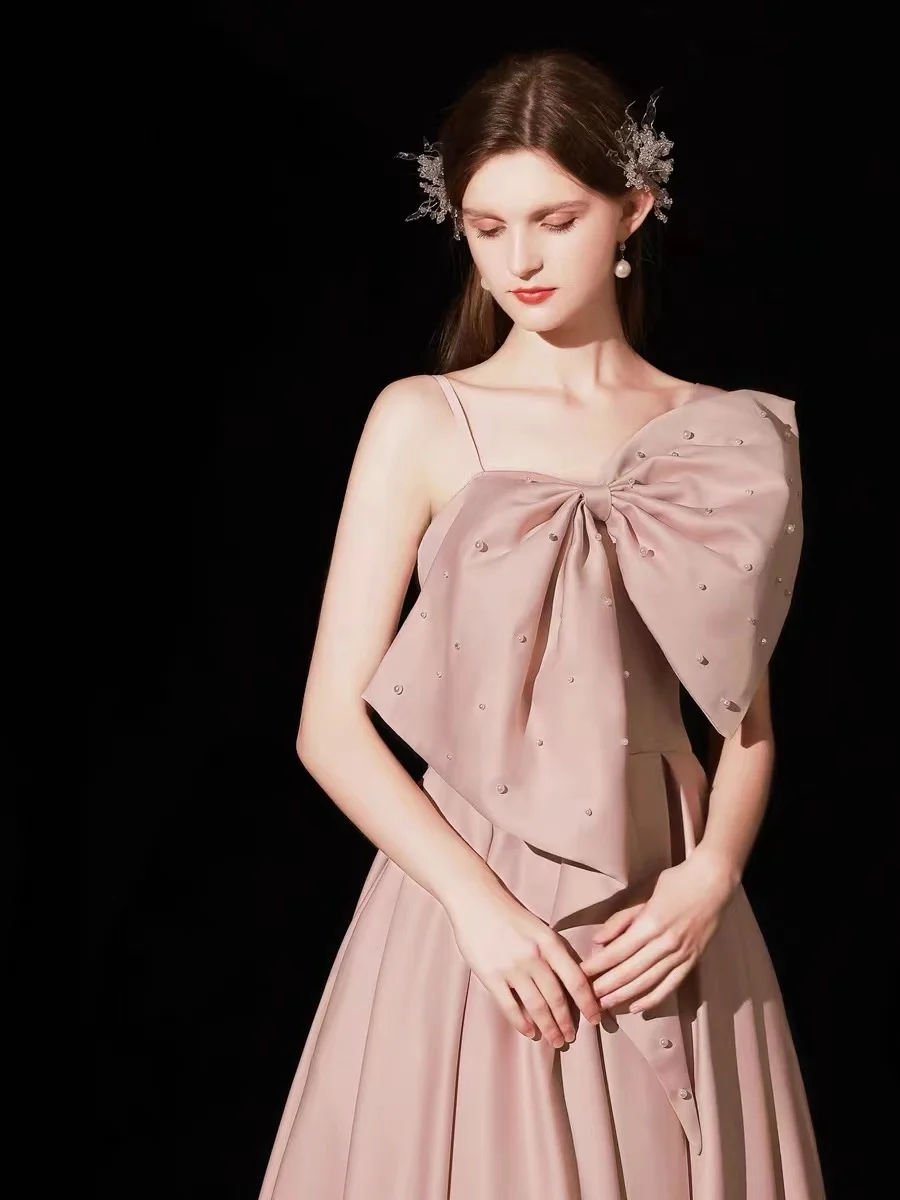 Pink Satin Celebrity Dress Big BowKnot Pleat A-Line Elegant One Shoulder Pearl Simple Long Banquet Temperament Quinceanera Gowns 
Pink Satin Celebrity Dress Big BowKnot Pleat A-Line Elegant One Shoulder Pearl Simple Long Banquet Temperament Quinceanera Gowns