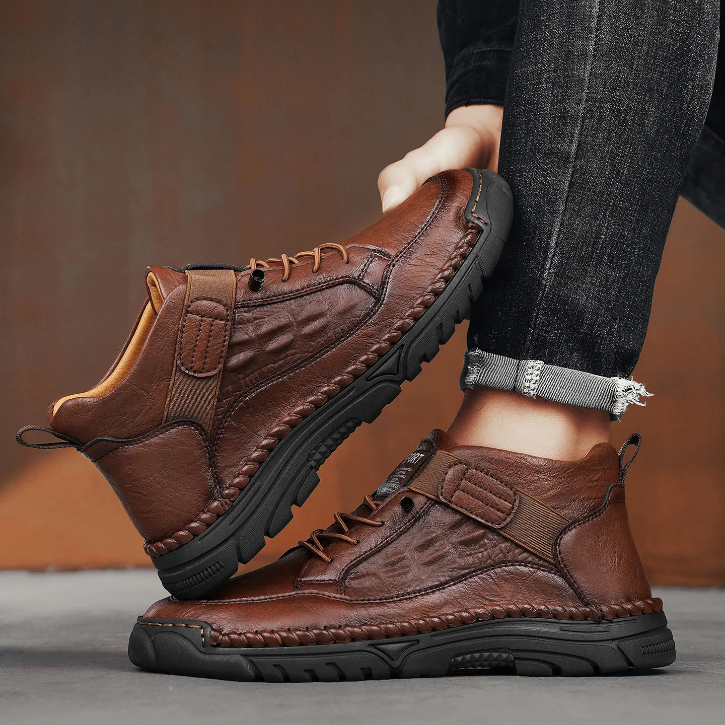 2026 Spring Autumn New Men's Outdoor Ankle Boots Slip-on Casual Walking Shoes Handcrafted Retro Commute Mid-Top Boots
2026 Spring Autumn New Men's Outdoor Ankle Boots Slip-on Casual Walking Shoes Handcrafted Retro Commute Mid-Top Boots