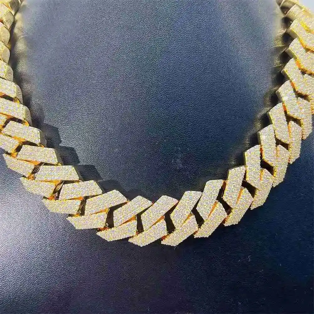 Ready to Ship Hip Hop Jewelry 20mm Width Iced Out Luxury Custom Moissanite Cuban Link Chain
Ready to Ship Hip Hop Jewelry 20mm Width Iced Out Luxury Custom Moissanite Cuban Link Chain