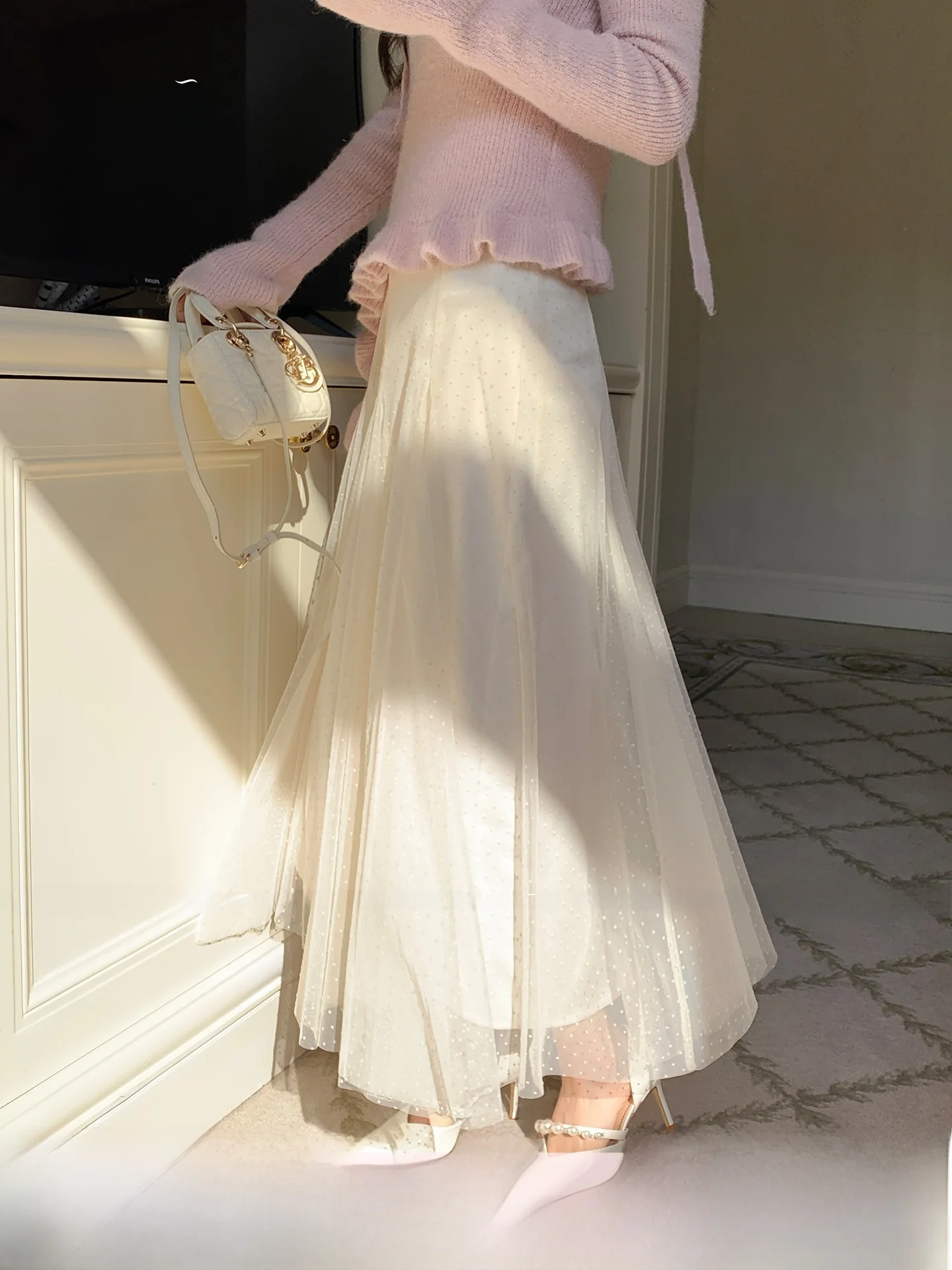 Elegant High Waist Tulle Skirt Women's Spring New Style Gentle Wind Net Skirt A-Line Skirt Polyester Fiber High Waist Design
Elegant High Waist Tulle Skirt Women's Spring New Style Gentle Wind Net Skirt A-Line Skirt Polyester Fiber High Waist Design