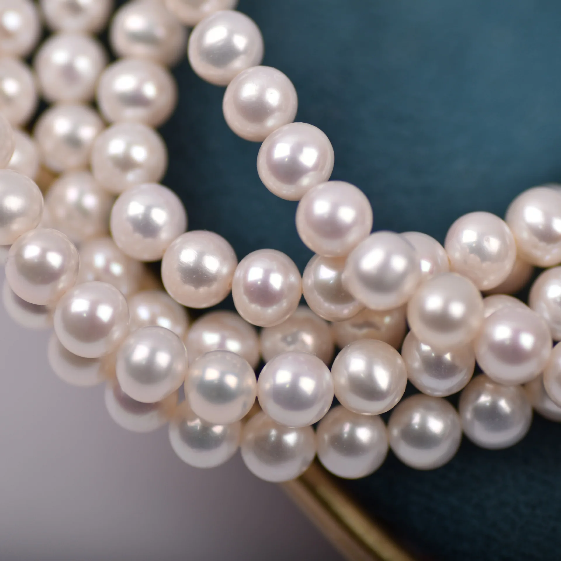 6A Grade 5-6mm Rare Pristine Symmetrical White round Freshwater Pearl Beads Loose for DIY Necklace Bracelet Jewelry Making
6A Grade 5-6mm Rare Pristine Symmetrical White round Freshwater Pearl Beads Loose for DIY Necklace Bracelet Jewelry Making