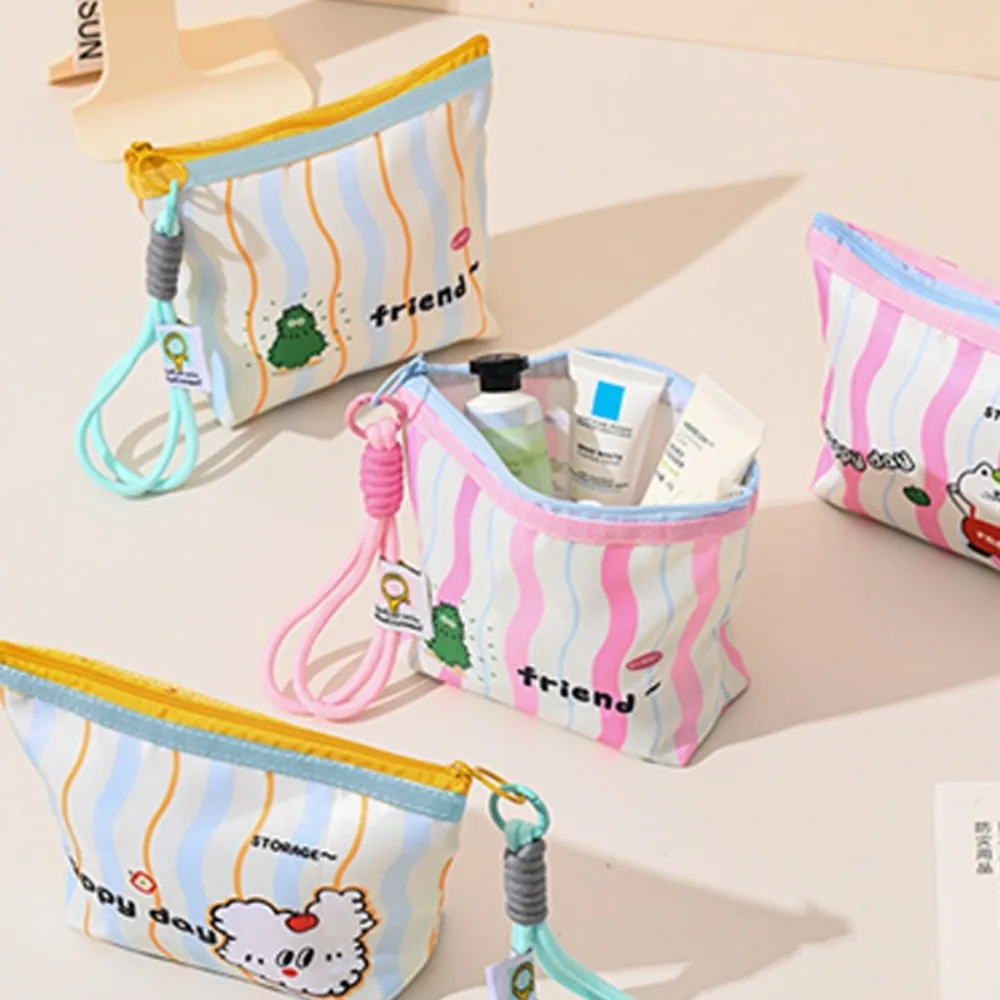 New with Lanyard Coin Purse Cartoon Waterproof Portable Card Packs Mini Bear Cat Hand-held Storage Bag Cosmetics
New with Lanyard Coin Purse Cartoon Waterproof Portable Card Packs Mini Bear Cat Hand-held Storage Bag Cosmetics