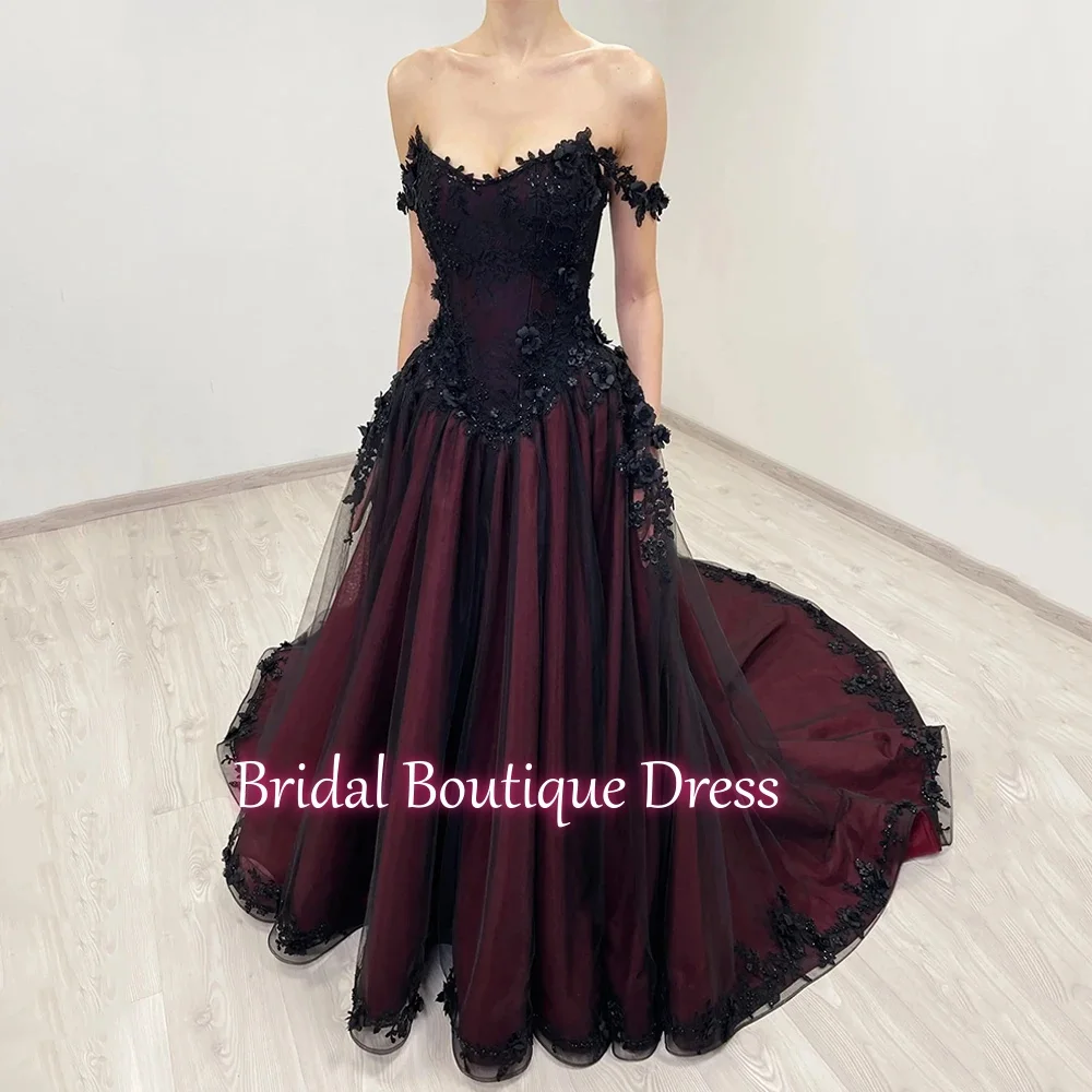 Gothic Wedding Dress Customized Off The Shoulder V Neck Flowers Applique Court Train Black Burgundy A Line Bridal Gown
Gothic Wedding Dress Customized Off The Shoulder V Neck Flowers Applique Court Train Black Burgundy A Line Bridal Gown