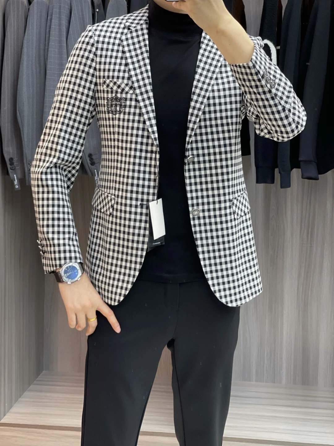 Мужской клетчатый костюм: комфортный, приталенный, повседневный, деловой стиль, весна-осень, новинка, с длинными рукавами, пошитый на заказ
Мужской клетчатый костюм: комфортный, приталенный, повседневный, деловой стиль, весна-осень, новинка, с длинными рукавами, пошитый на заказ