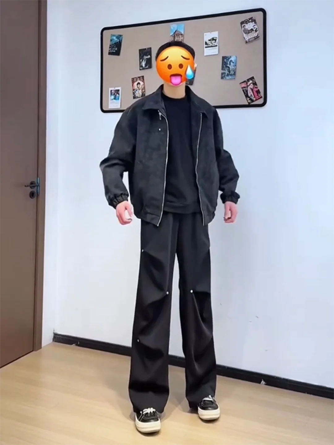 Мужские повседневные брюки Bla Knife с широкими штанинами, весенние, свободного кроя, с драпировкой и складками, в американском стиле, удобные рабочие брюки
Мужские повседневные брюки Bla Knife с широкими штанинами, весенние, свободного кроя, с драпировкой и складками, в американском стиле, удобные рабочие брюки