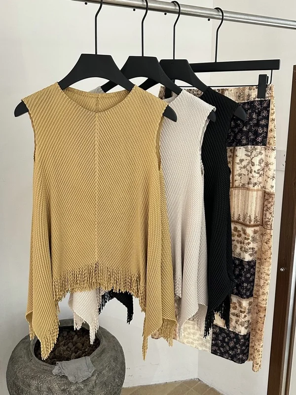 Summer 2026 Women's Textured Vest Elastic Sleeveless Top Irregular Hem Tassel Loose Fit round Neck Mid-Length
Summer 2026 Women's Textured Vest Elastic Sleeveless Top Irregular Hem Tassel Loose Fit round Neck Mid-Length