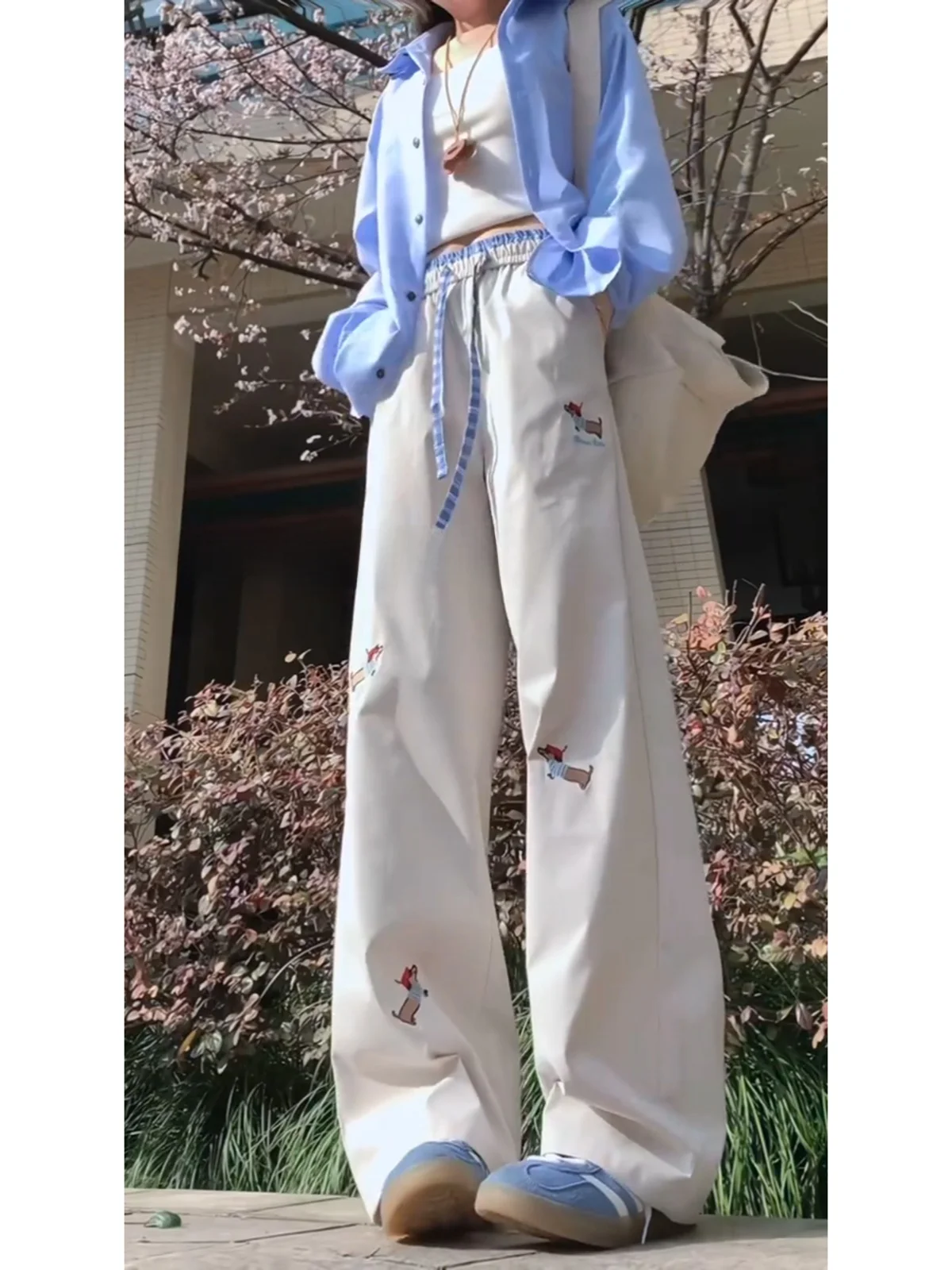 Мужские повседневные свободные брюки прямого кроя в американском ретро-стиле, слегка расклешенные, молодежные, в стиле High Street, длинные штаны
Мужские повседневные свободные брюки прямого кроя в американском ретро-стиле, слегка расклешенные, молодежные, в стиле High Street, длинные штаны