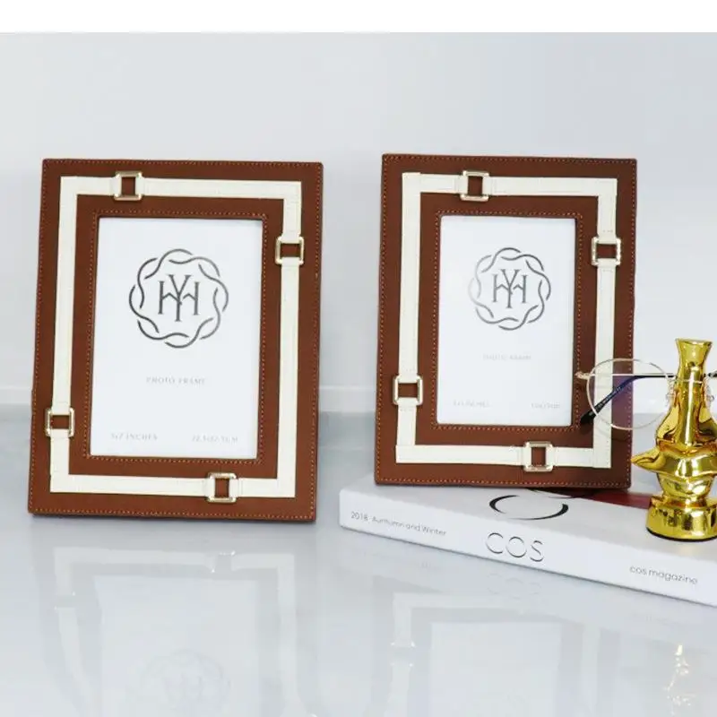 Pull Loop Belt Leather Photo Frames Modern Design Picture Frame Bedside Table Wedding Anniversary Desk Decoration
Pull Loop Belt Leather Photo Frames Modern Design Picture Frame Bedside Table Wedding Anniversary Desk Decoration