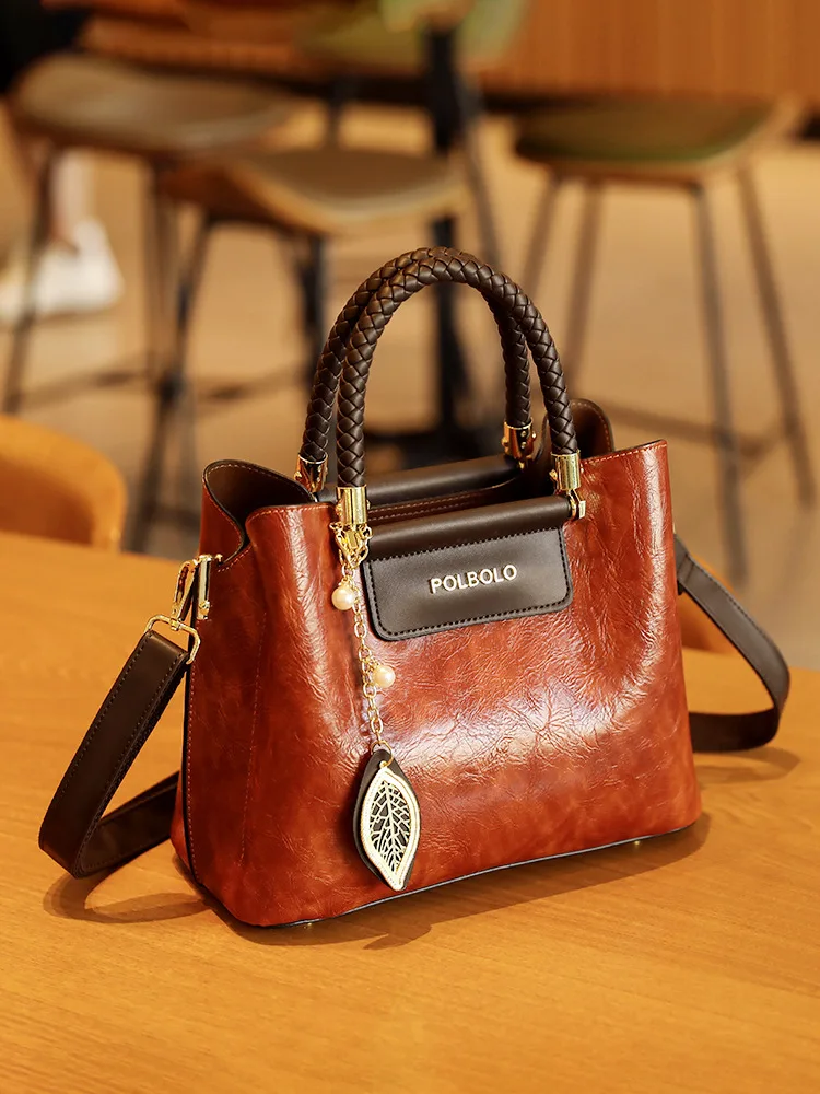 Легкая роскошная сумка из натуральной кожи для женщин, винтажная сумка-тоут с цветовыми блоками, вместительная сумка из вощеной кожи, универсальная сумка, сумка через плечо, сумка-кроссбоди
Легкая роскошная сумка из натуральной кожи для женщин, винтажная сумка-тоут с цветовыми блоками, вместительная сумка из вощеной кожи, универсальная сумка, сумка через плечо, сумка-кроссбоди