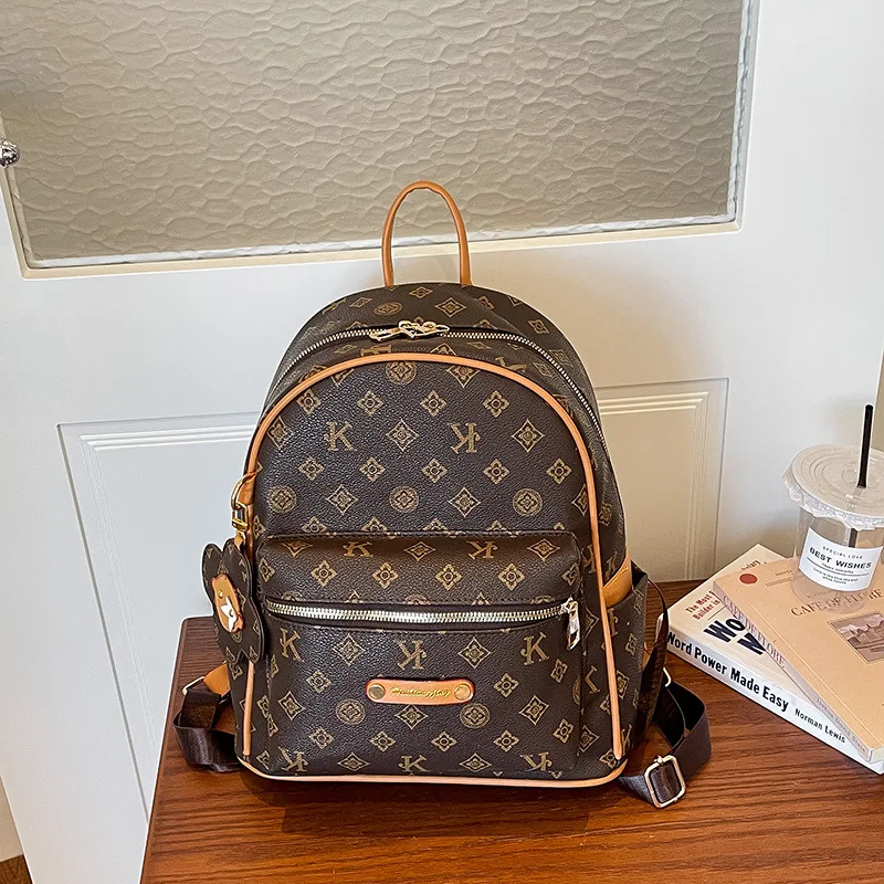 Fashionable Women's Leather Backpack Large Capacity Lightweight Travel Backpack for Women's Retro Floral Print Hiking Backpack
Fashionable Women's Leather Backpack Large Capacity Lightweight Travel Backpack for Women's Retro Floral Print Hiking Backpack