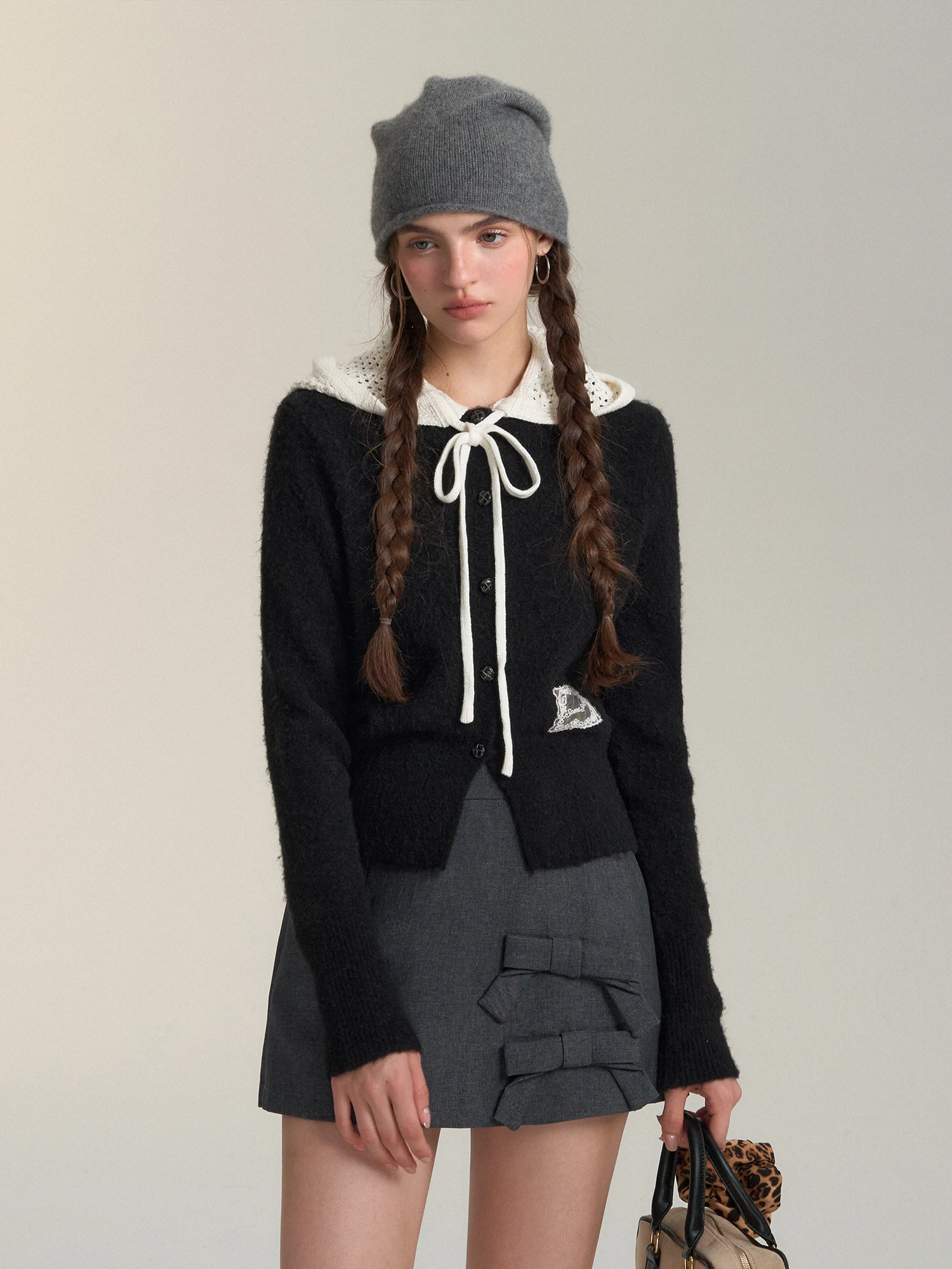 Вязаный кардиган SOMESOWE с капюшоном, ажурный, для офиса и повседневной носки, стандартный крой, с длинными рукавами, женский вязаный свитер
Вязаный кардиган SOMESOWE с капюшоном, ажурный, для офиса и повседневной носки, стандартный крой, с длинными рукавами, женский вязаный свитер