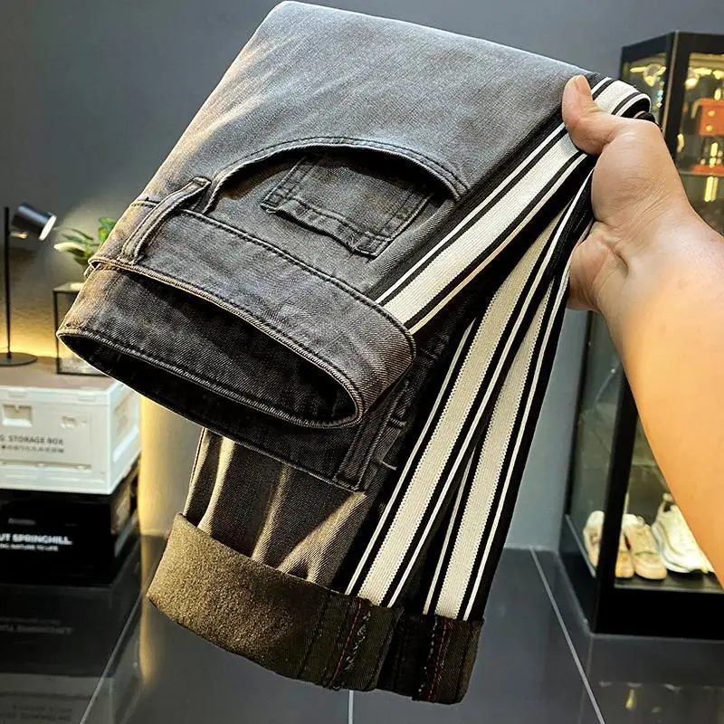 Fashion Striped Design Jeans for Men High-end Light Luxury Spring Autumn Slim Fit Small Straight Casual Stretch Skinny Pants
Fashion Striped Design Jeans for Men High-end Light Luxury Spring Autumn Slim Fit Small Straight Casual Stretch Skinny Pants