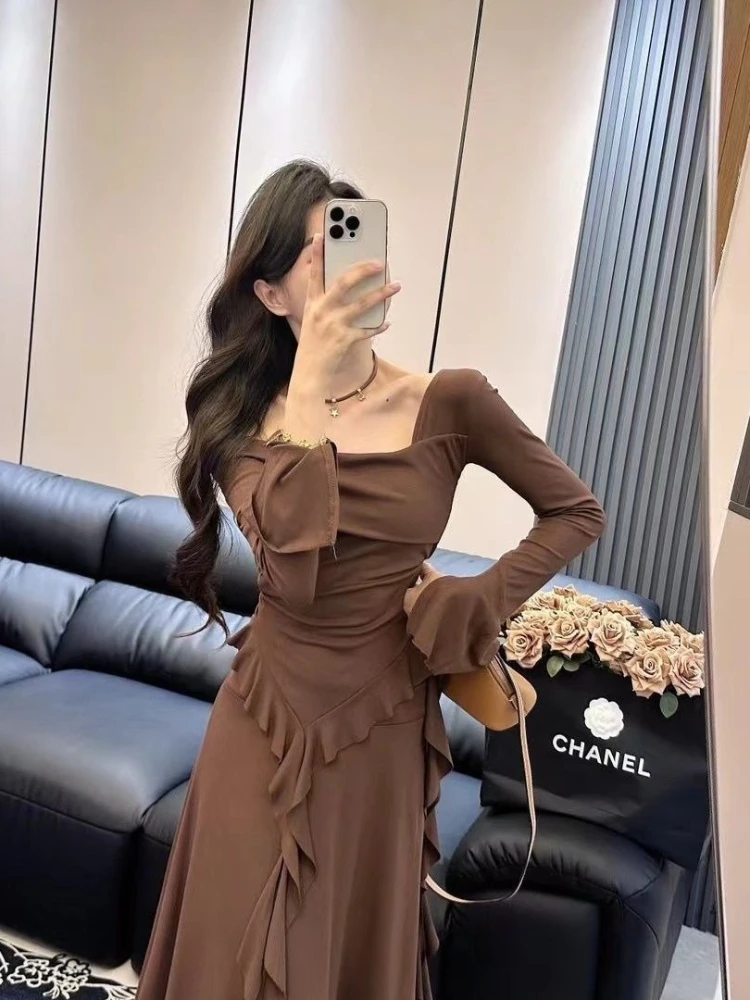 Французский стиль, асимметричный крой, облегающий, с V-образным вырезом, длинный рукав, футболка + юбка-полусолнце с высокой талией, женский модный комплект из двух предметов
Французский стиль, асимметричный крой, облегающий, с V-образным вырезом, длинный рукав, футболка + юбка-полусолнце с высокой талией, женский модный комплект из двух предметов