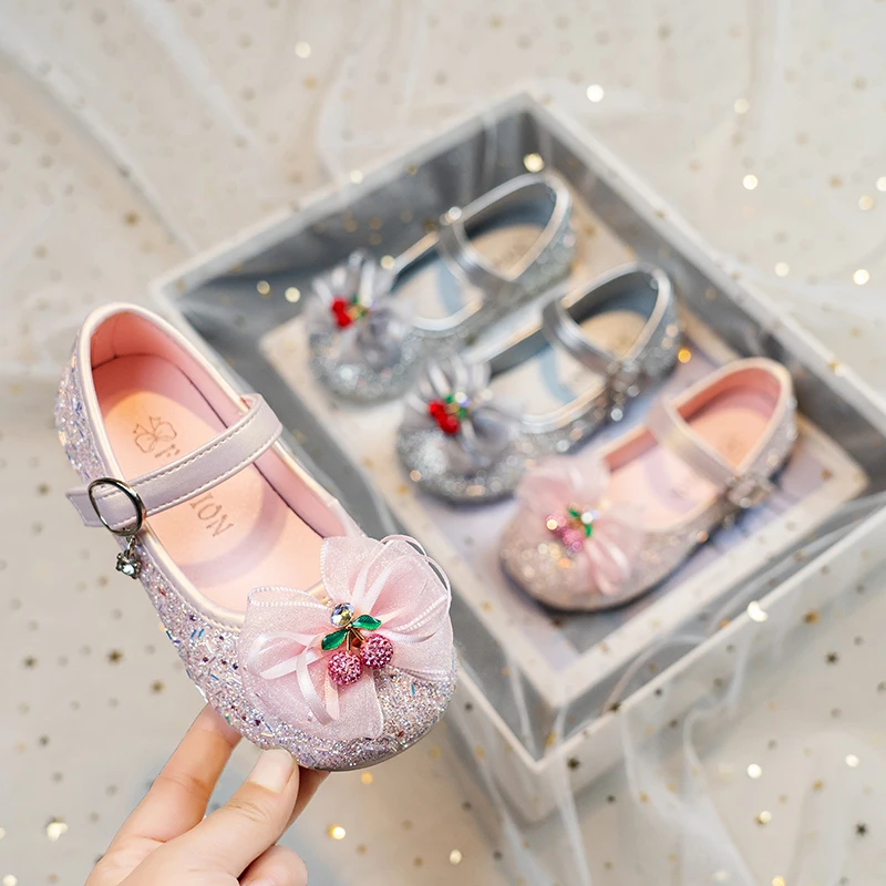 Kids'Casual Shoes PU Leather Shoes Fashion Solid Color Princess Spring Shoes For Girls Anti-slip Pink Sliver Shoes Size 24-33
Kids'Casual Shoes PU Leather Shoes Fashion Solid Color Princess Spring Shoes For Girls Anti-slip Pink Sliver Shoes Size 24-33