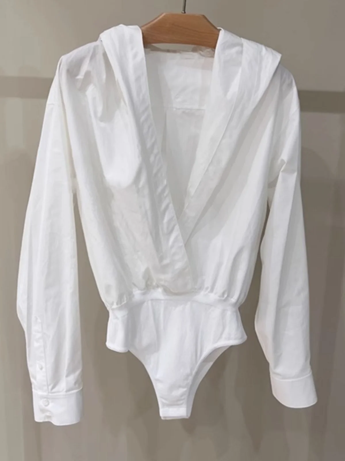 Slimming Onesie White Long Sve Women's irt Spring Autumn New Arrival Trendy Design V-ne Button Detail Casual Sle
Slimming Onesie White Long Sve Women's irt Spring Autumn New Arrival Trendy Design V-ne Button Detail Casual Sle