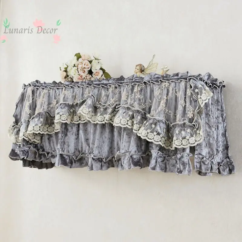 Bedroom lace Glimei Haier on-hook air conditioner dust cover does not take off the cover when turned on.
Bedroom lace Glimei Haier on-hook air conditioner dust cover does not take off the cover when turned on.