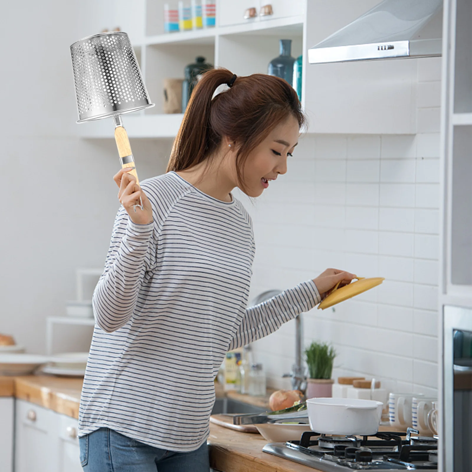 Stainless Steel Strainer Basket 16Cm Fine Mesh Spider Food Skimmer for Pasta Dumpling Noodle Kitchen Sieve Heavy Duty
Stainless Steel Strainer Basket 16Cm Fine Mesh Spider Food Skimmer for Pasta Dumpling Noodle Kitchen Sieve Heavy Duty