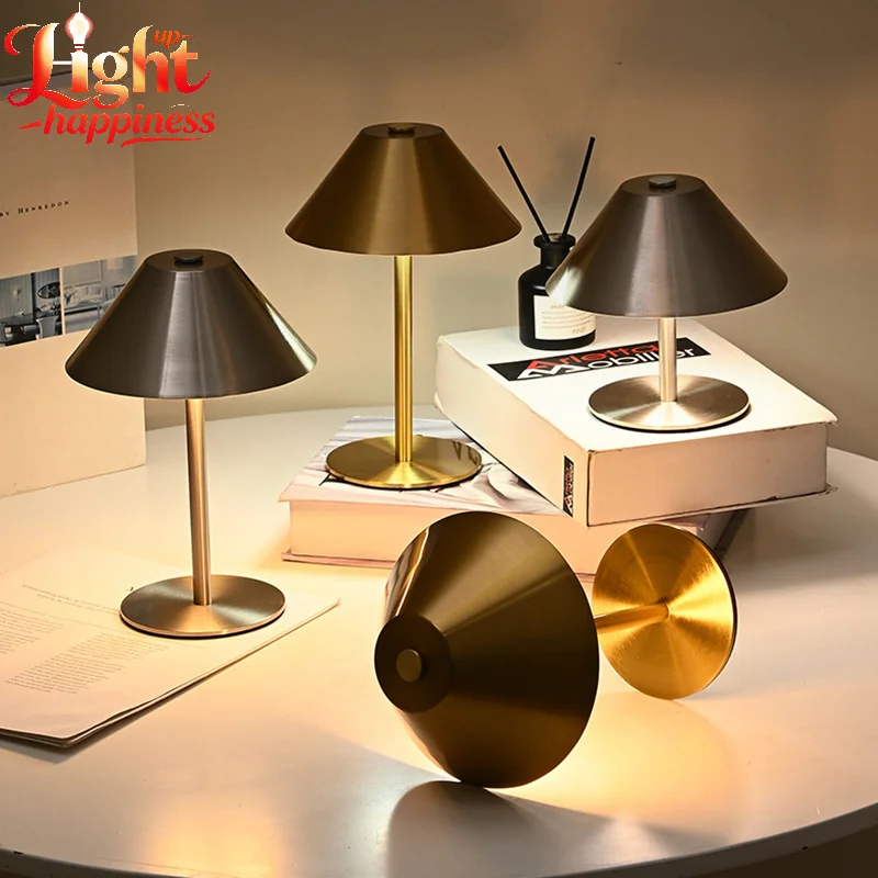 Cordless Touch Table Lamp 3 Color Temperatures Dimmable LED Desk Lamp Portable Rechargeable Bedside Lamp for Home Office Decor
Cordless Touch Table Lamp 3 Color Temperatures Dimmable LED Desk Lamp Portable Rechargeable Bedside Lamp for Home Office Decor
