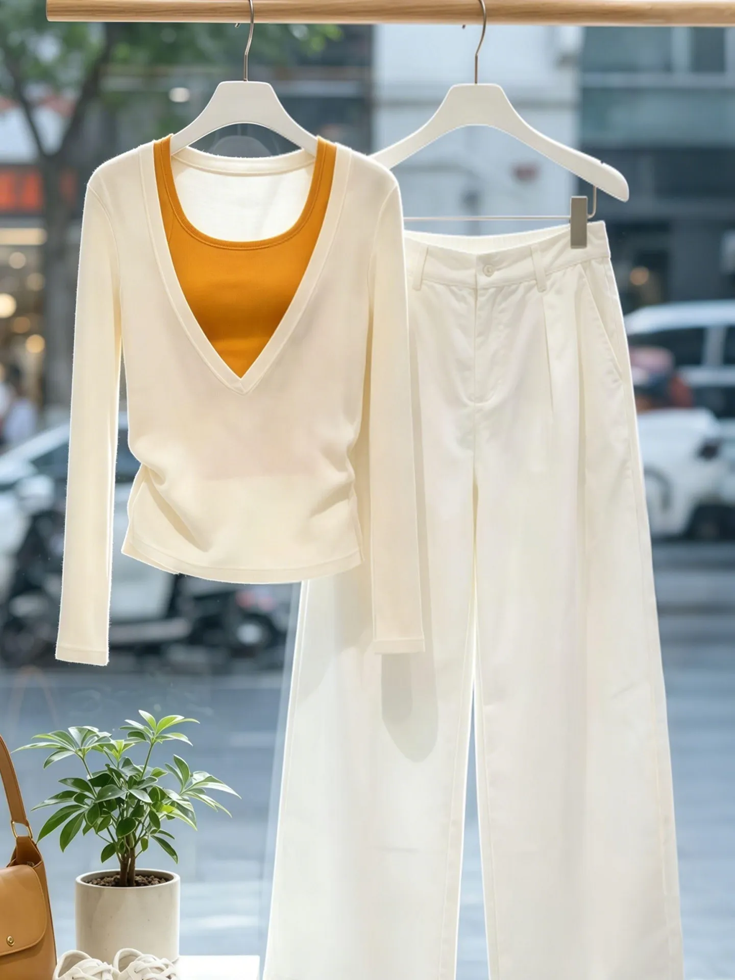 Summer Beautiful Women's Knitted Long Sleeve T-Shirt Set Casual Slim Fit Breathable round Neck Two-Piece Suit Soft Color
Summer Beautiful Women's Knitted Long Sleeve T-Shirt Set Casual Slim Fit Breathable round Neck Two-Piece Suit Soft Color