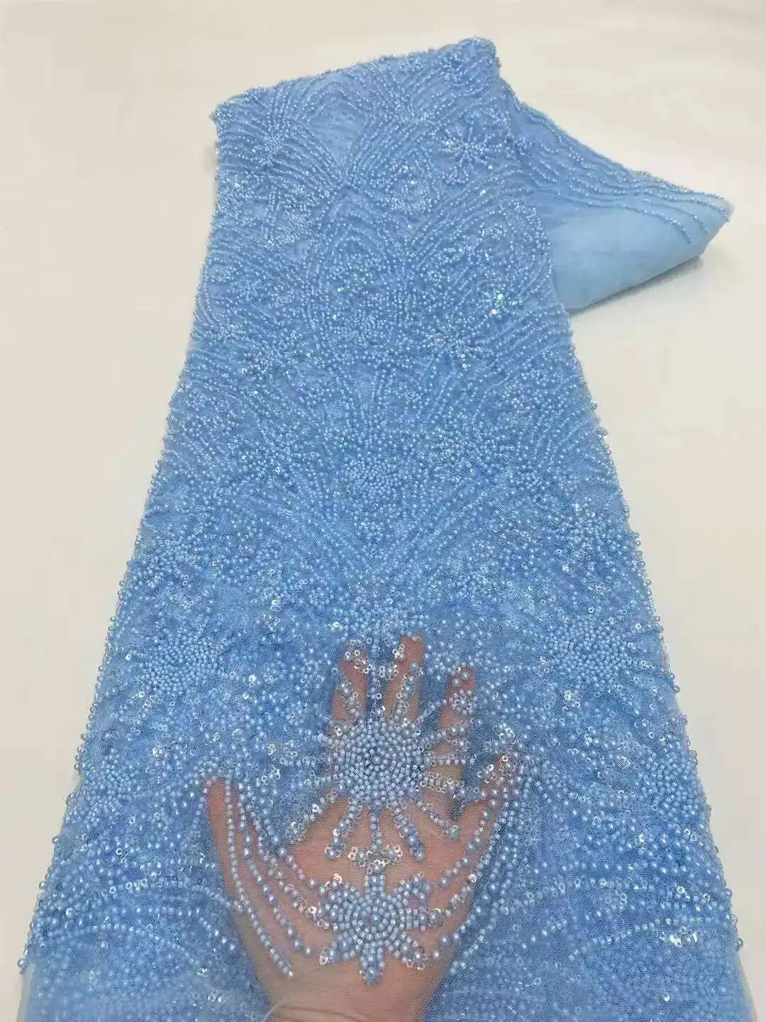 5yards African Sequins Beaded Groom Lace Fabric Navy blue High Quality French Tulle Lace Fabric Embroidery Nigerian Lace Fabrics
5yards African Sequins Beaded Groom Lace Fabric Navy blue High Quality French Tulle Lace Fabric Embroidery Nigerian Lace Fabrics