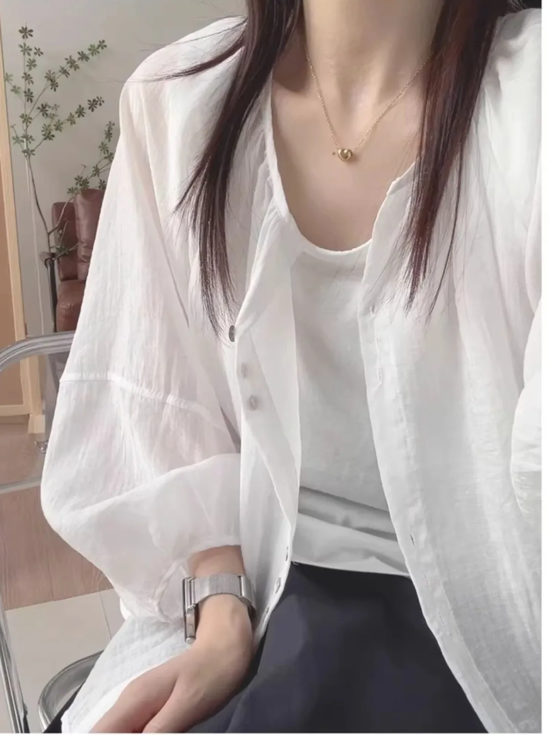 Lightweight Loose Lantern Sleeve Sun Protection Shirt Women's Summer Outerwear Casual Loose Fit Long Sleeve round Neck Shirt
Lightweight Loose Lantern Sleeve Sun Protection Shirt Women's Summer Outerwear Casual Loose Fit Long Sleeve round Neck Shirt