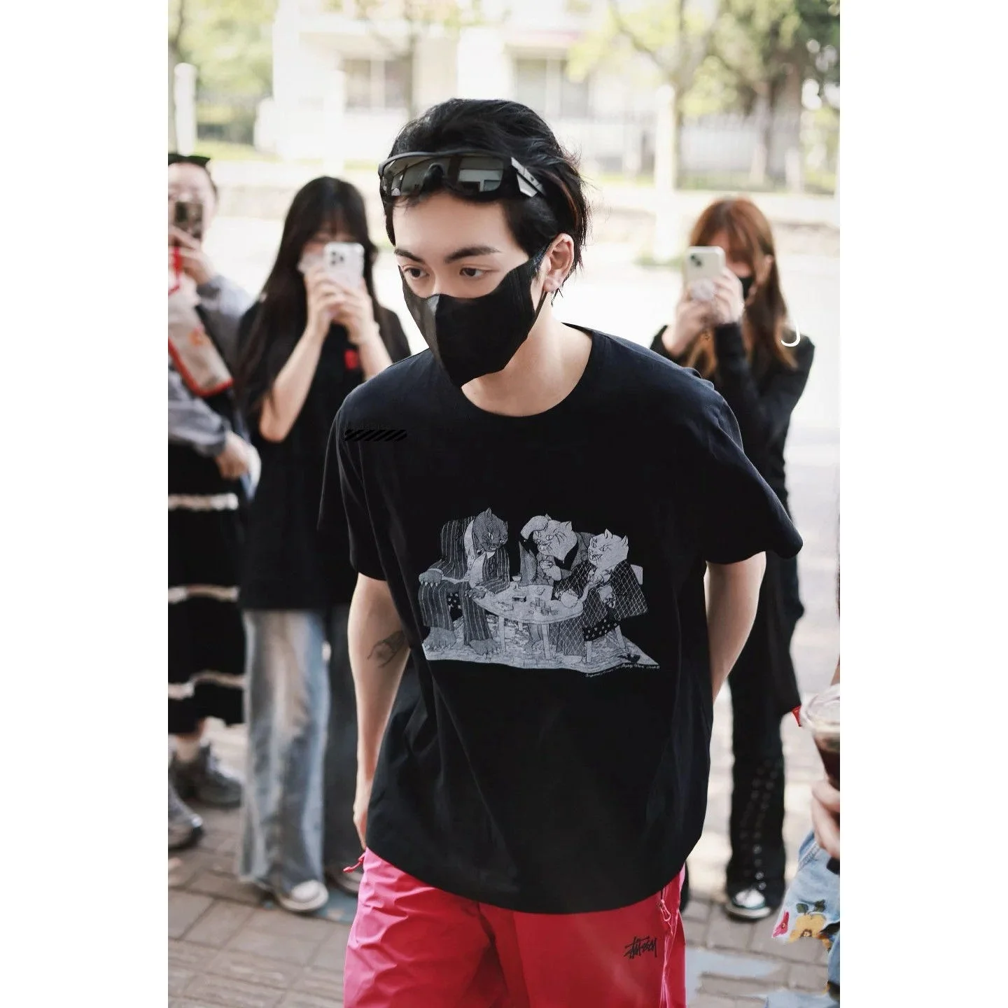 Men's Casual Cotton Short Sleeve T-shirt Print Collaborative Edition Loose Fit round Neck Top for Unisex Summer Wear
Men's Casual Cotton Short Sleeve T-shirt Print Collaborative Edition Loose Fit round Neck Top for Unisex Summer Wear