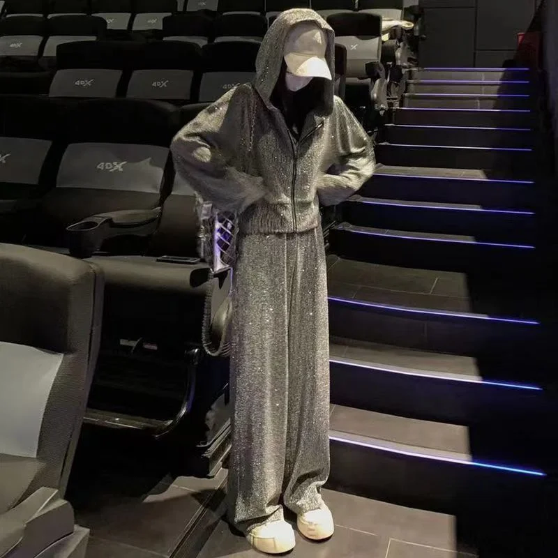 Модный высококачественный спортивный костюм для весны и осени, свободная корейская версия, новая утягивающая гигиеническая шапка, брюки, комплект из двух предметов WF
Модный высококачественный спортивный костюм для весны и осени, свободная корейская версия, новая утягивающая гигиеническая шапка, брюки, комплект из двух предметов WF