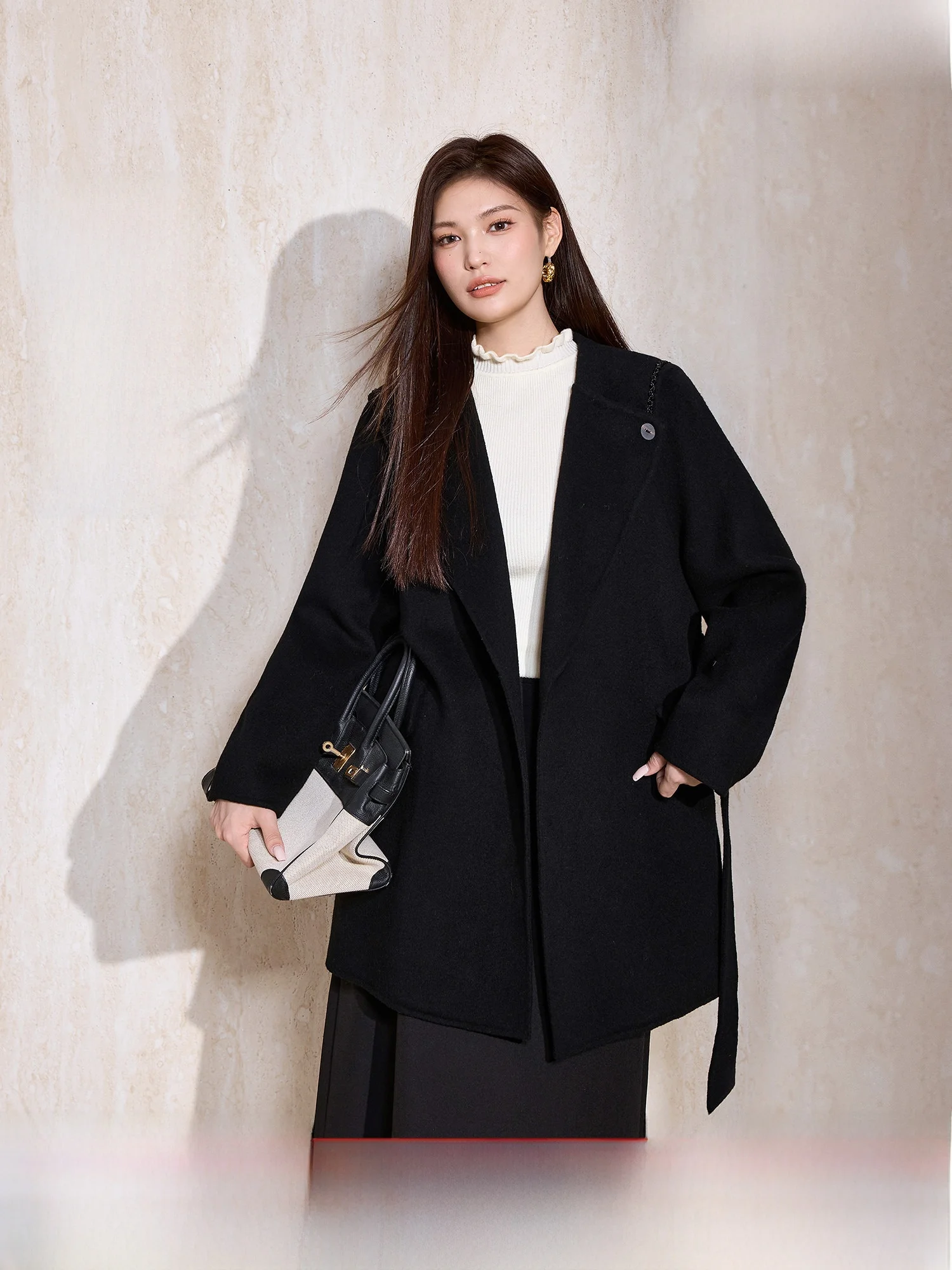 Синее шерстяное пальто большого размера из смесовой шерсти, двустороннее, женское, средней длины, для повседневной носки, простое, зимнее, новинка
Синее шерстяное пальто большого размера из смесовой шерсти, двустороннее, женское, средней длины, для повседневной носки, простое, зимнее, новинка