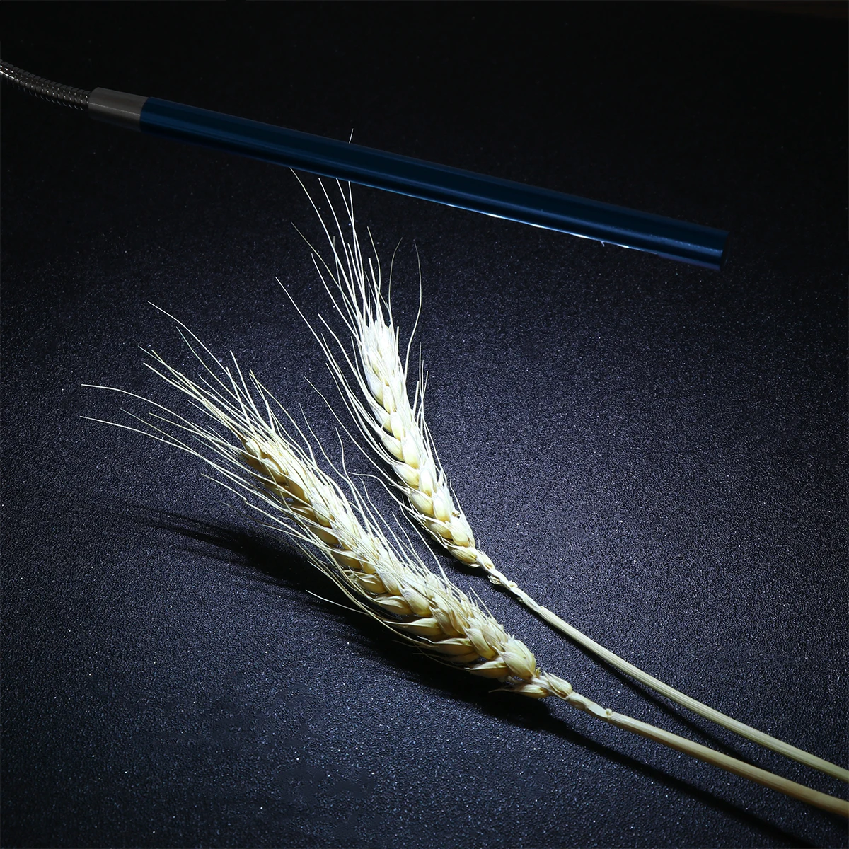 Laptop USB Keyboard Lamp Small Table Light Flexible Metal Gooseneck 360 Degree Rotation Eye Protection Lamp for Night Use Home